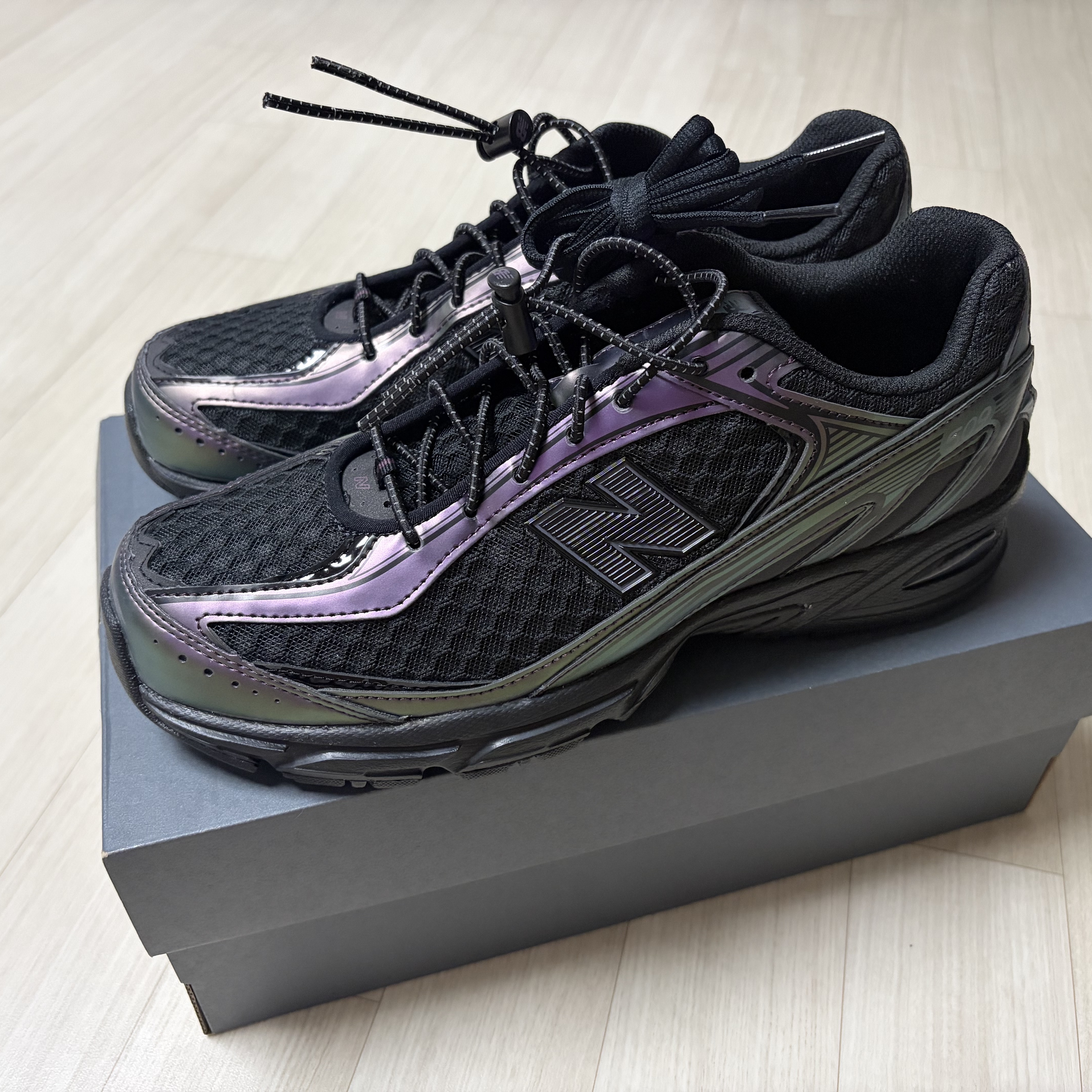 New Balance 509 Plum Black 착용 스타일