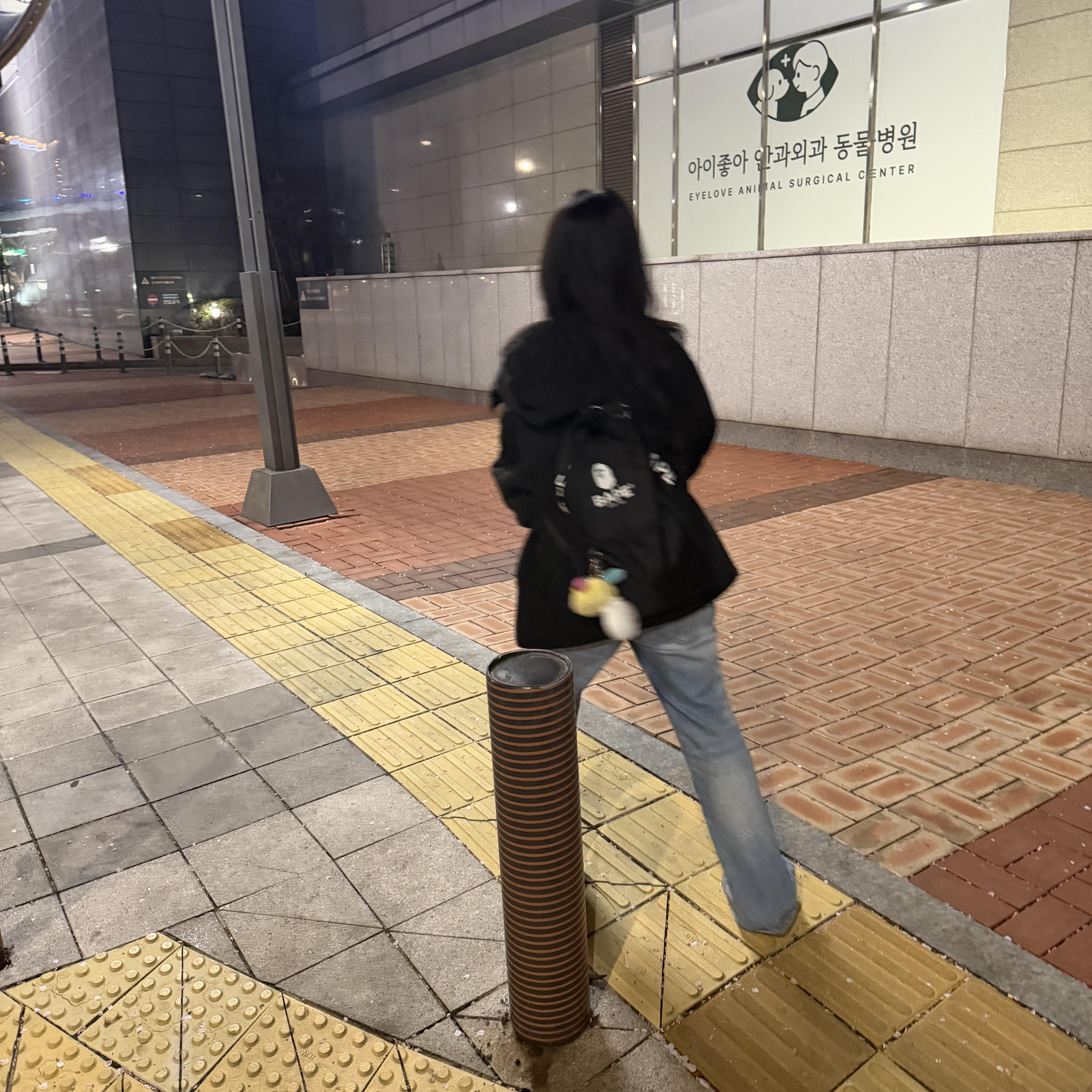 Prada Medium Leather Bag Black, [6% 적립] Deus Ex Machina College Address Hoodie Zipup M Grey 착용 스타일 - 6