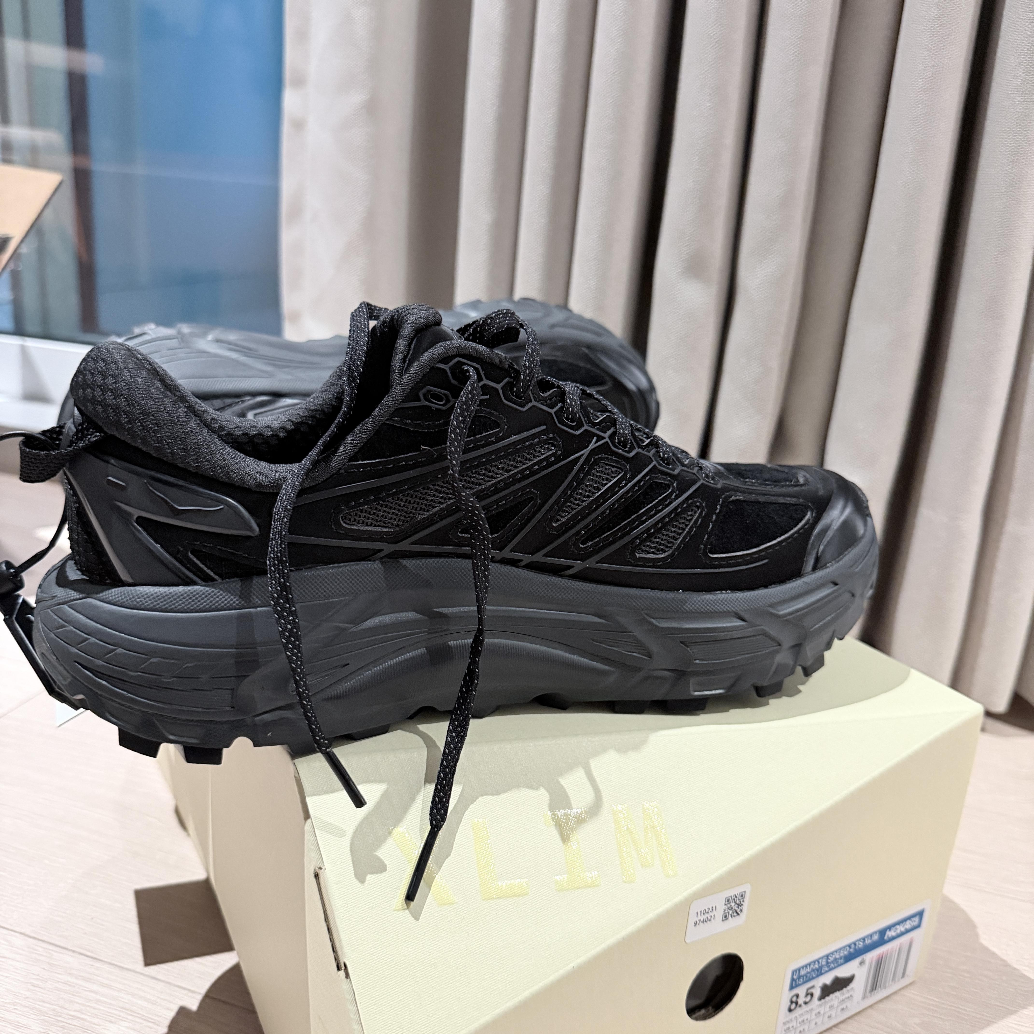 Hoka x Xlim Mafate Speed 2 TS Black Charcoal 착용 스타일