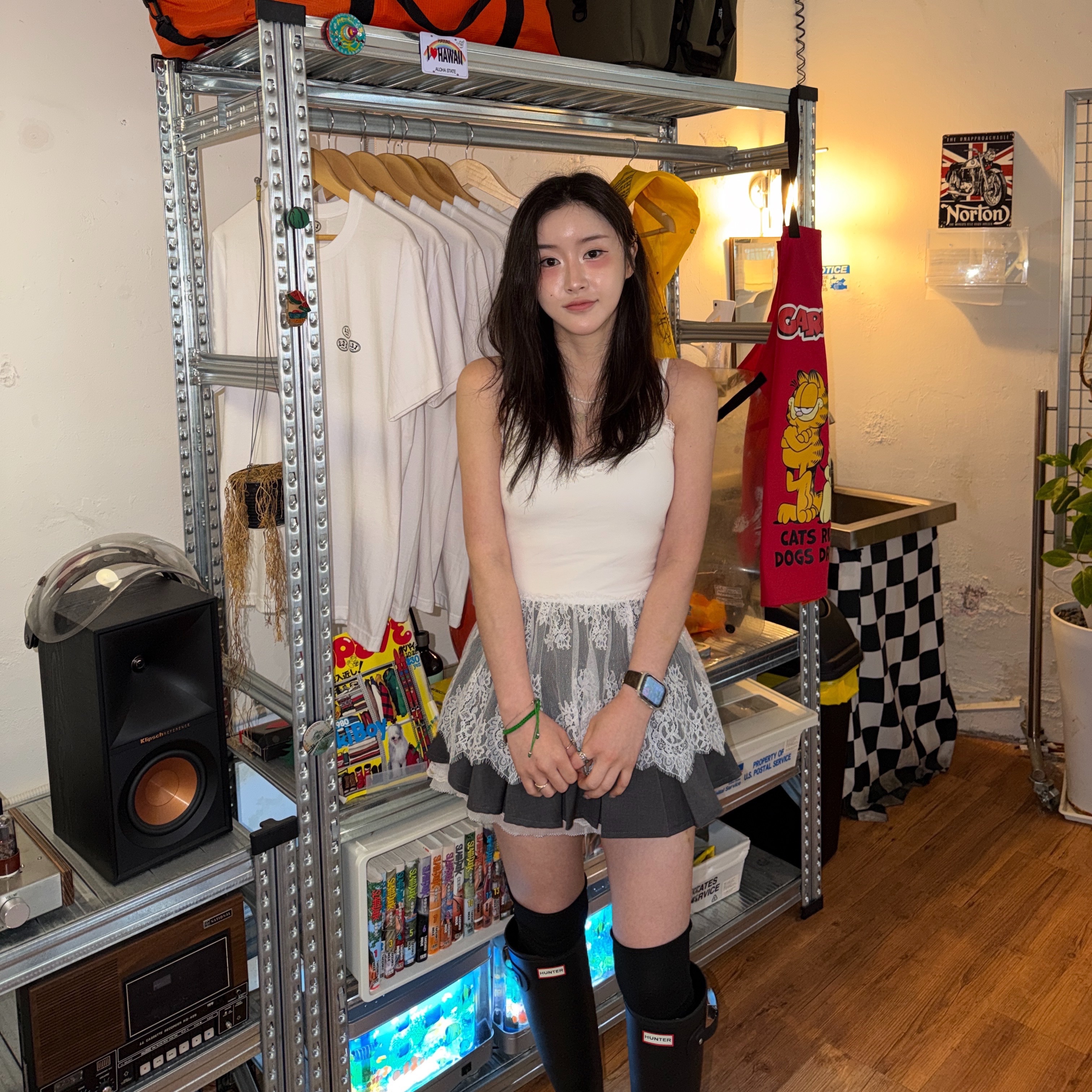 (W) Hunter Original Tall Rain Boots Black, Gucci Trademark Heart Pendant Necklace Silver 착용 스타일 - 3