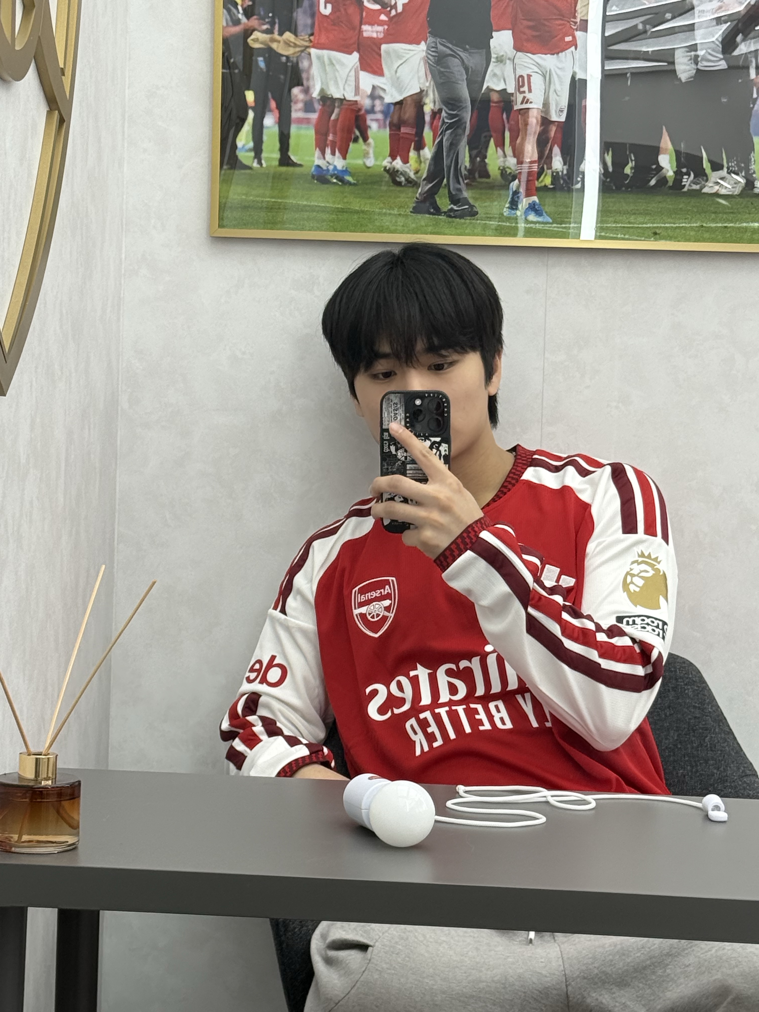 Adidas Arsenal 2026/27 Home Long Sleeve Jersey Better Scarlet - KR Sizing (Non Marking Ver.) 착용 스타일 - 2