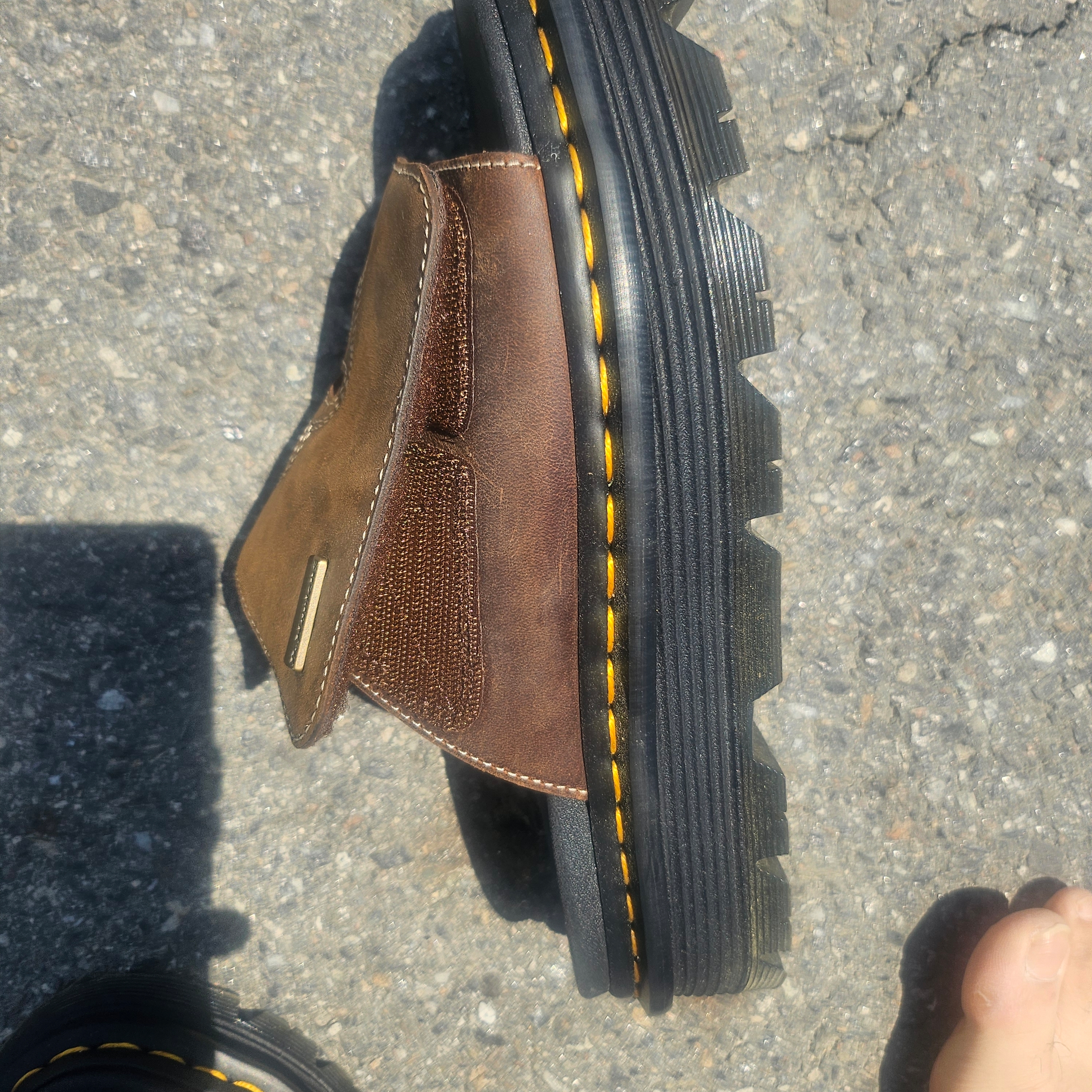 Dr. Martens Zebzag Flower Crazy Horse Leather Slides Dark Brown 착용 스타일