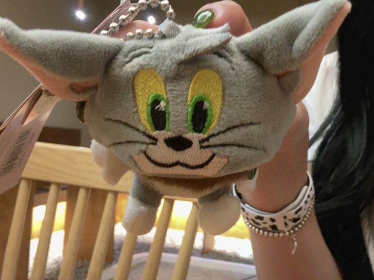 Monchhichi x Tom & Jerry SS Doll Mini Key Chain Tom 착용 스타일 - 3