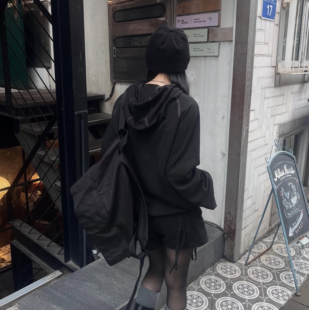 SPORT CHAMBER SC Waffle Ear-Open Hood T-shirt BLACK 착용 스타일 - 6