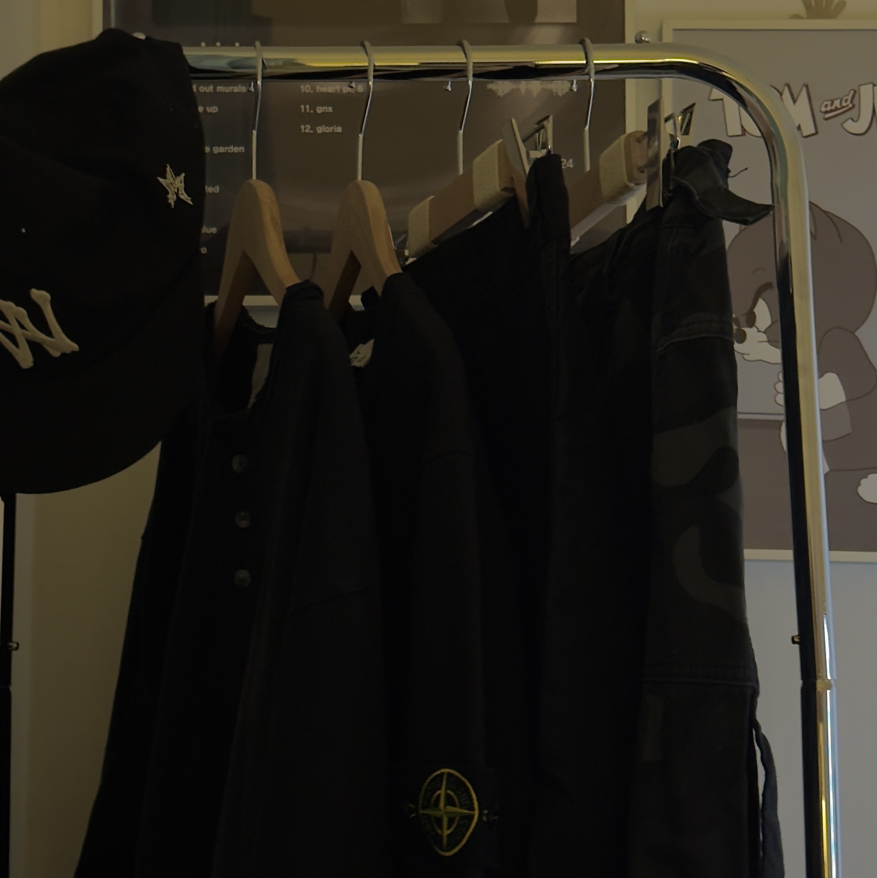 Stone Island 6100060 Organic Cotton Fleece Regular Fit Crewneck Sweatshirt Black - 26SS, Undermycar Mu.89 Anti Fxxking Logo Play Brush Washed Henley Shirts Black 착용 스타일
