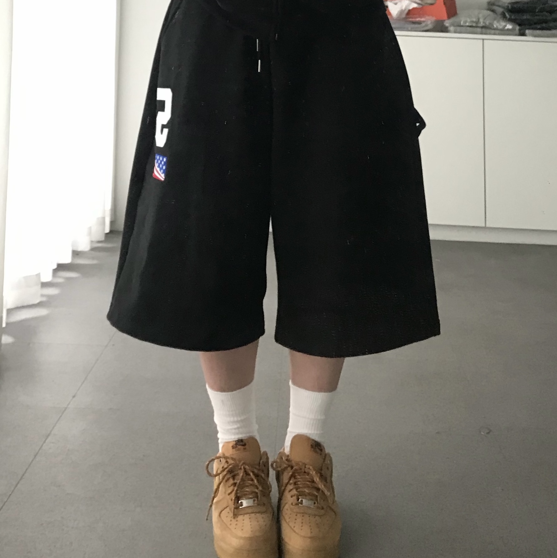 NICKEL DONKEY BERMUDA PANTS, NICKELHOUSE 26 DONKEY ZIP-UP Black 착용 스타일 - 2