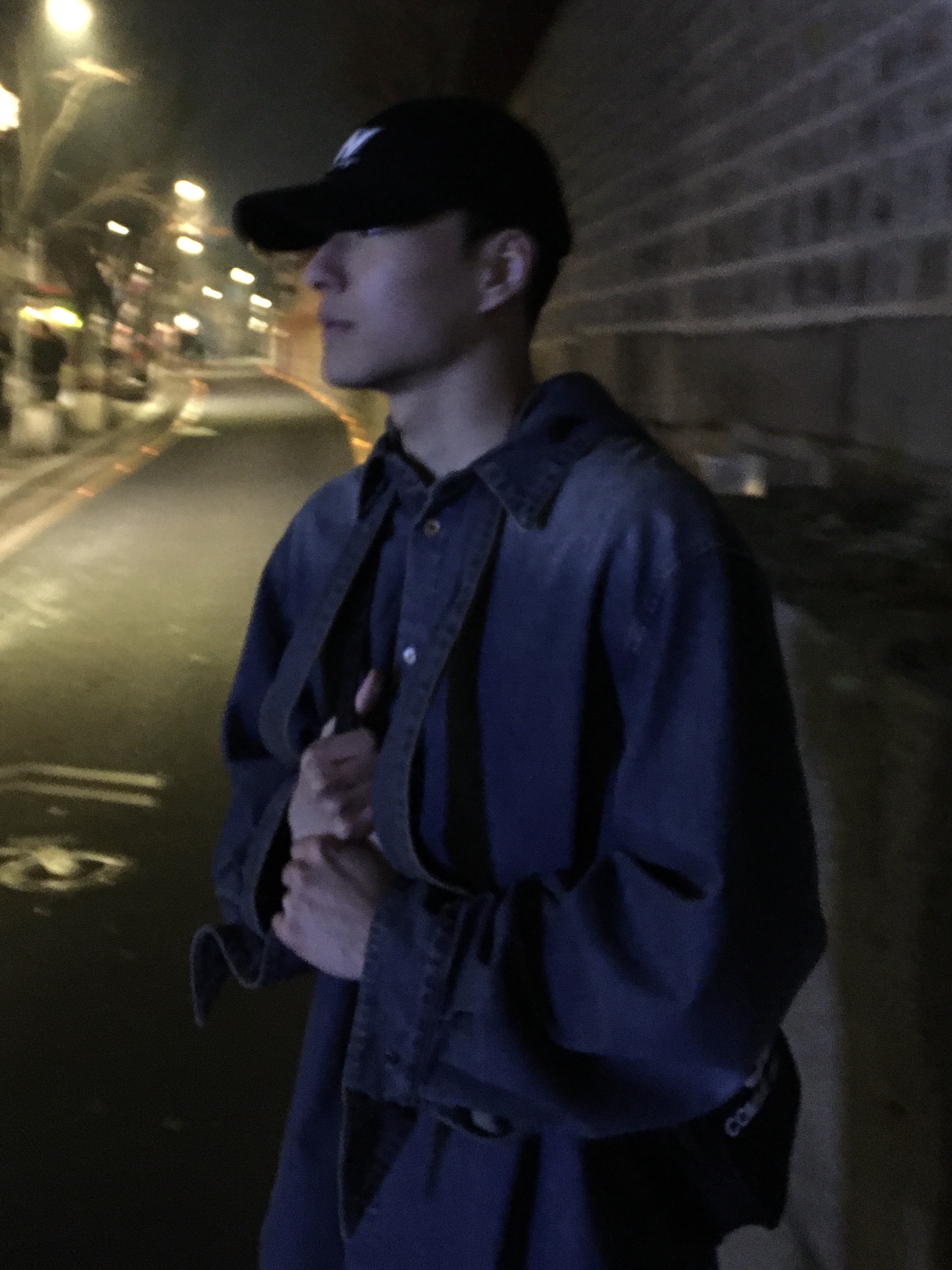 Wooyoungmi W Patch Ball Cap Black - 23SS, Wooyoungmi Knot Detail Denim Shirt Blue - 24FW 착용 스타일 - 2