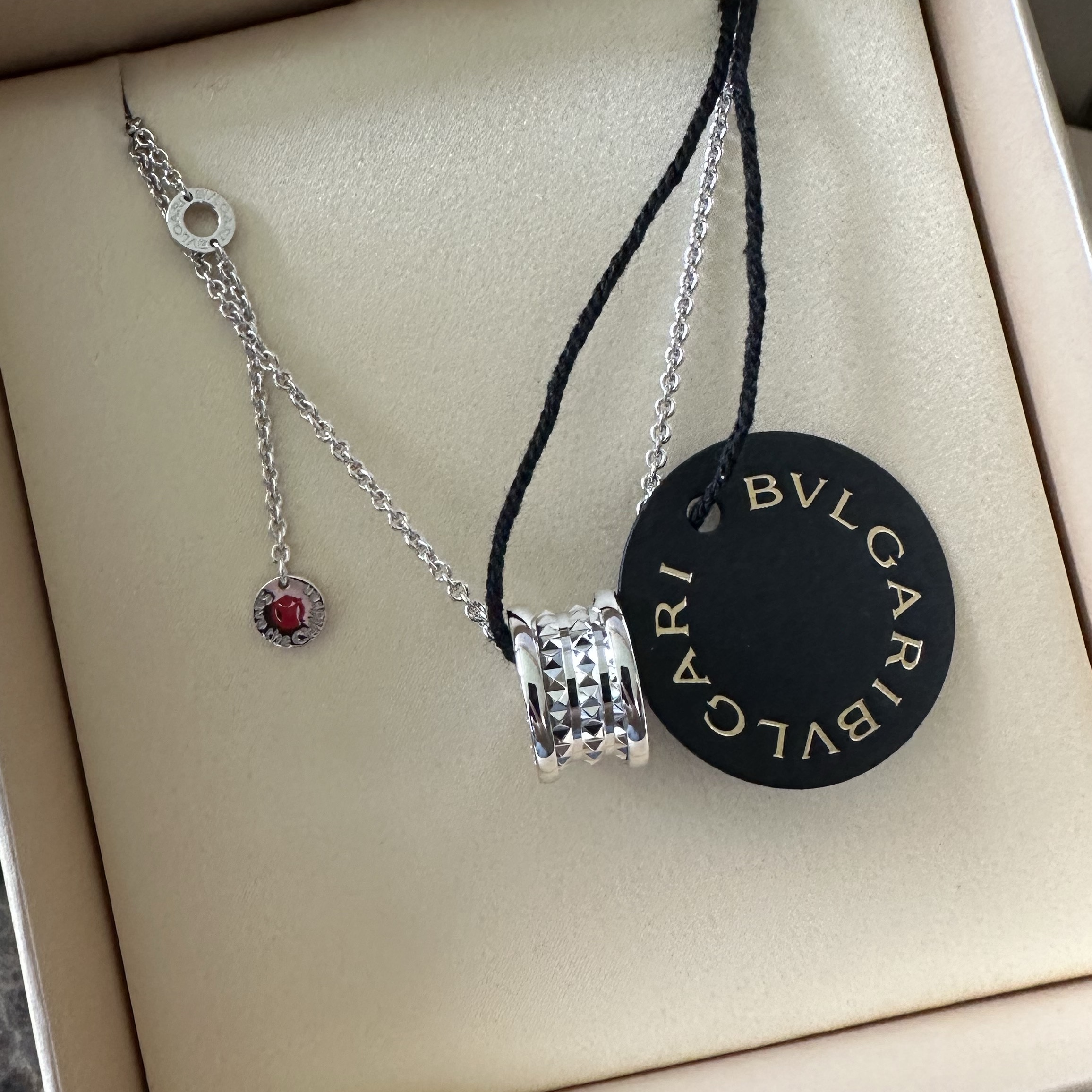 Bulgari Save The Children Necklace Sterling Silver 착용 스타일 - 1
