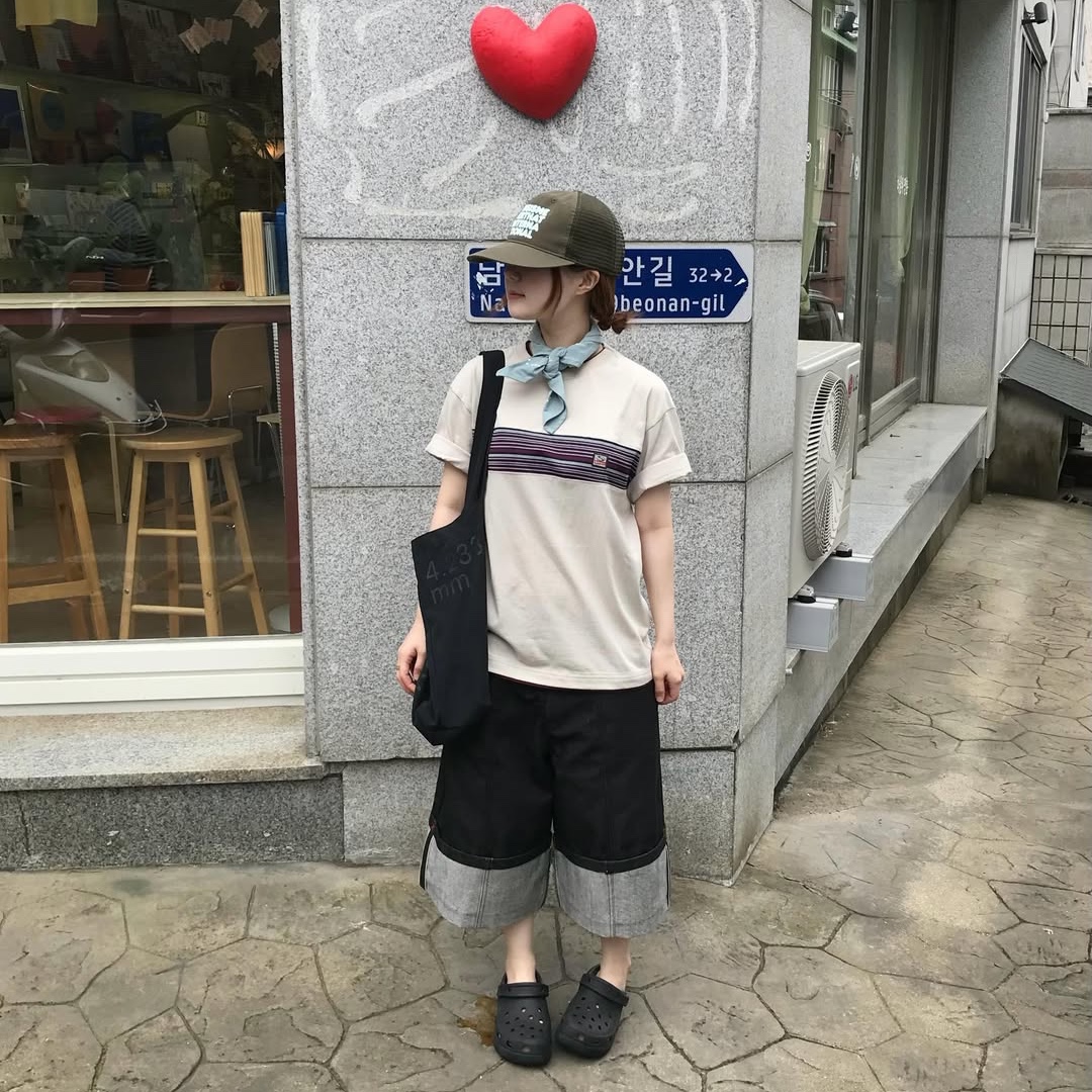 SPORT CHAMBER Spectrum T-shirt LIGHT BEIGE 착용 스타일 - 1