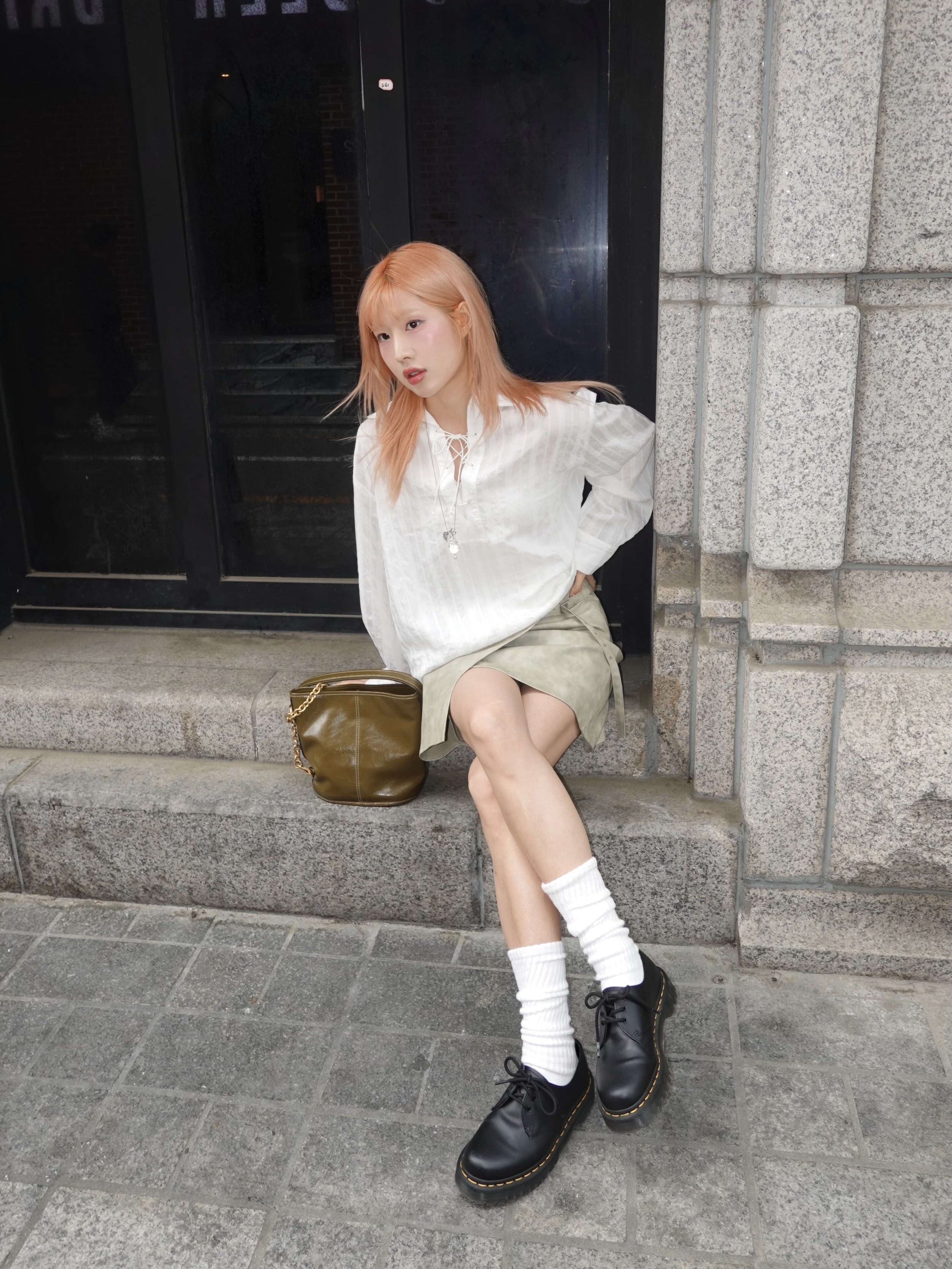 Dr. Martens 1461 Bex Black 착용 스타일 - 1