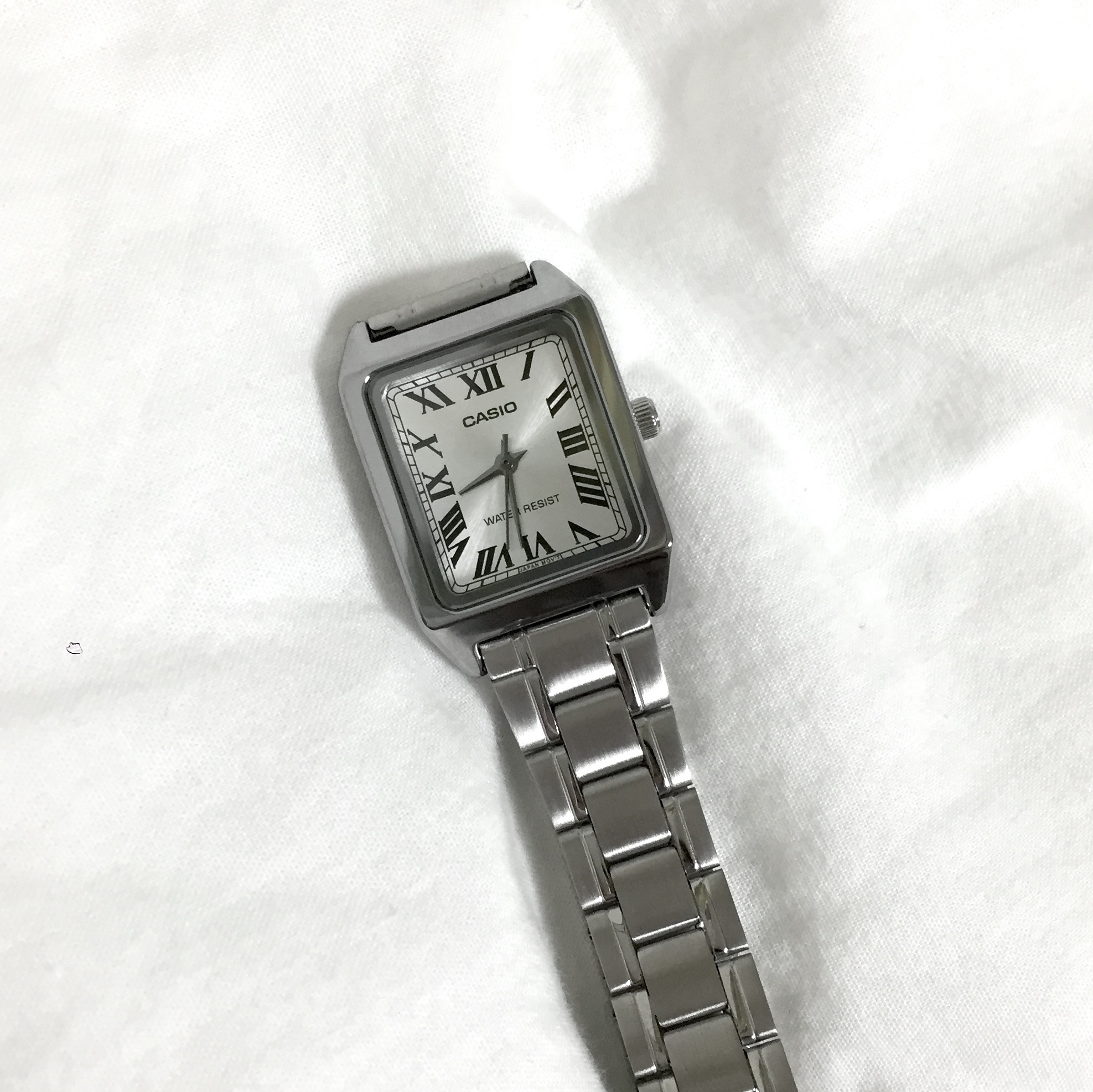 Casio LTP-V007D-7B 착용 스타일