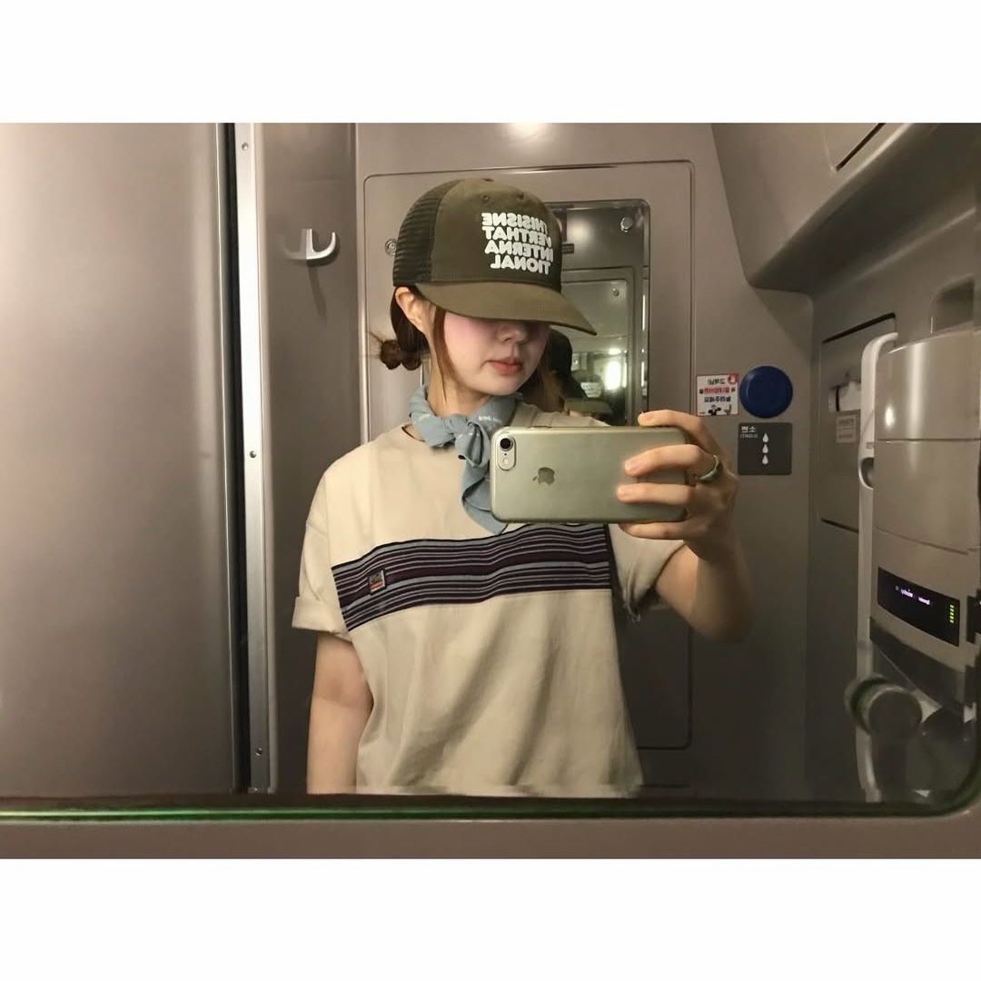 SPORT CHAMBER Spectrum T-shirt LIGHT BEIGE 착용 스타일 - 7