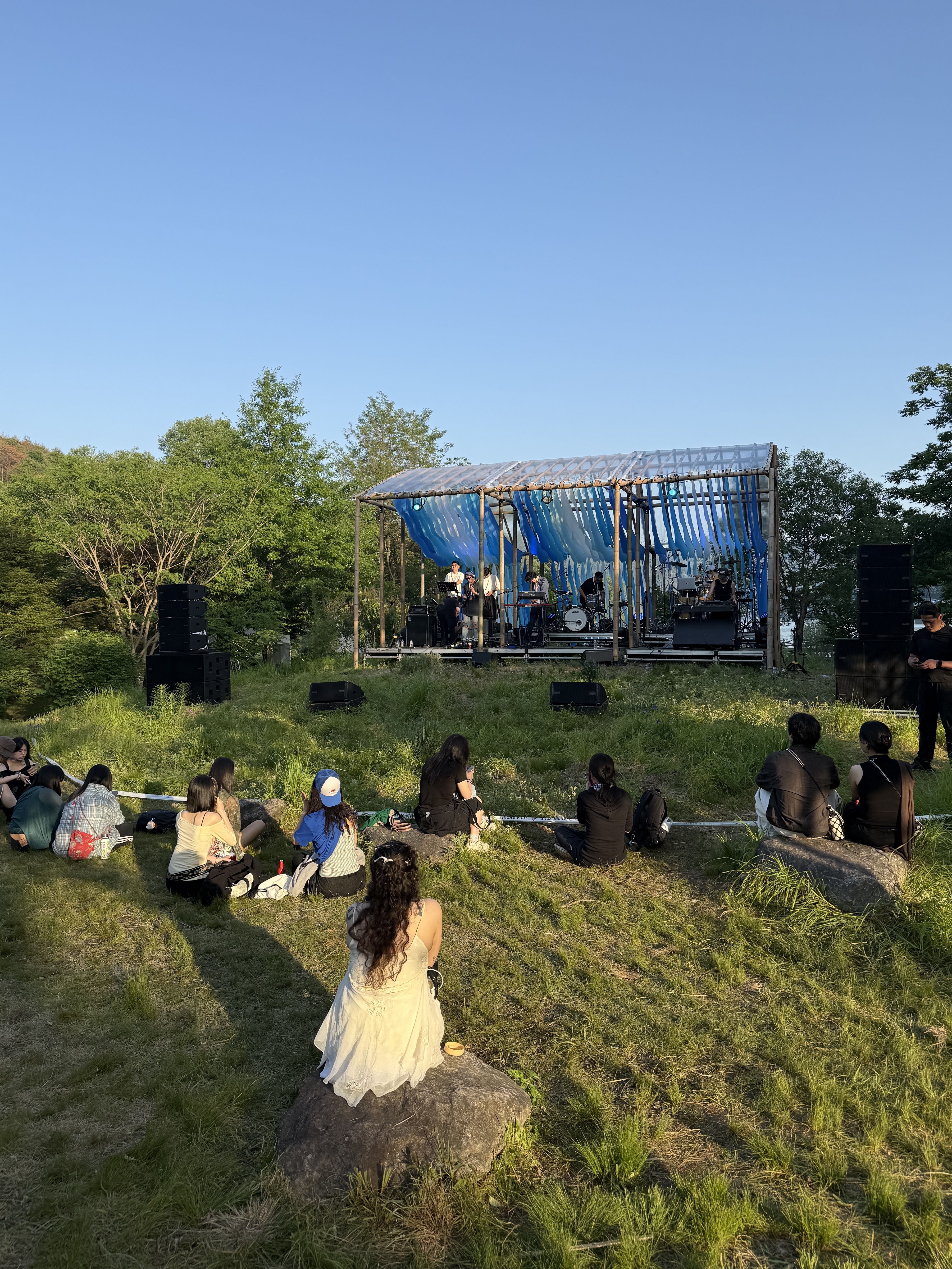 The Air House 1st Ticket (Sat - Mon), The Air House 2nd Ticket (Sat - Mon) 착용 스타일 - 2