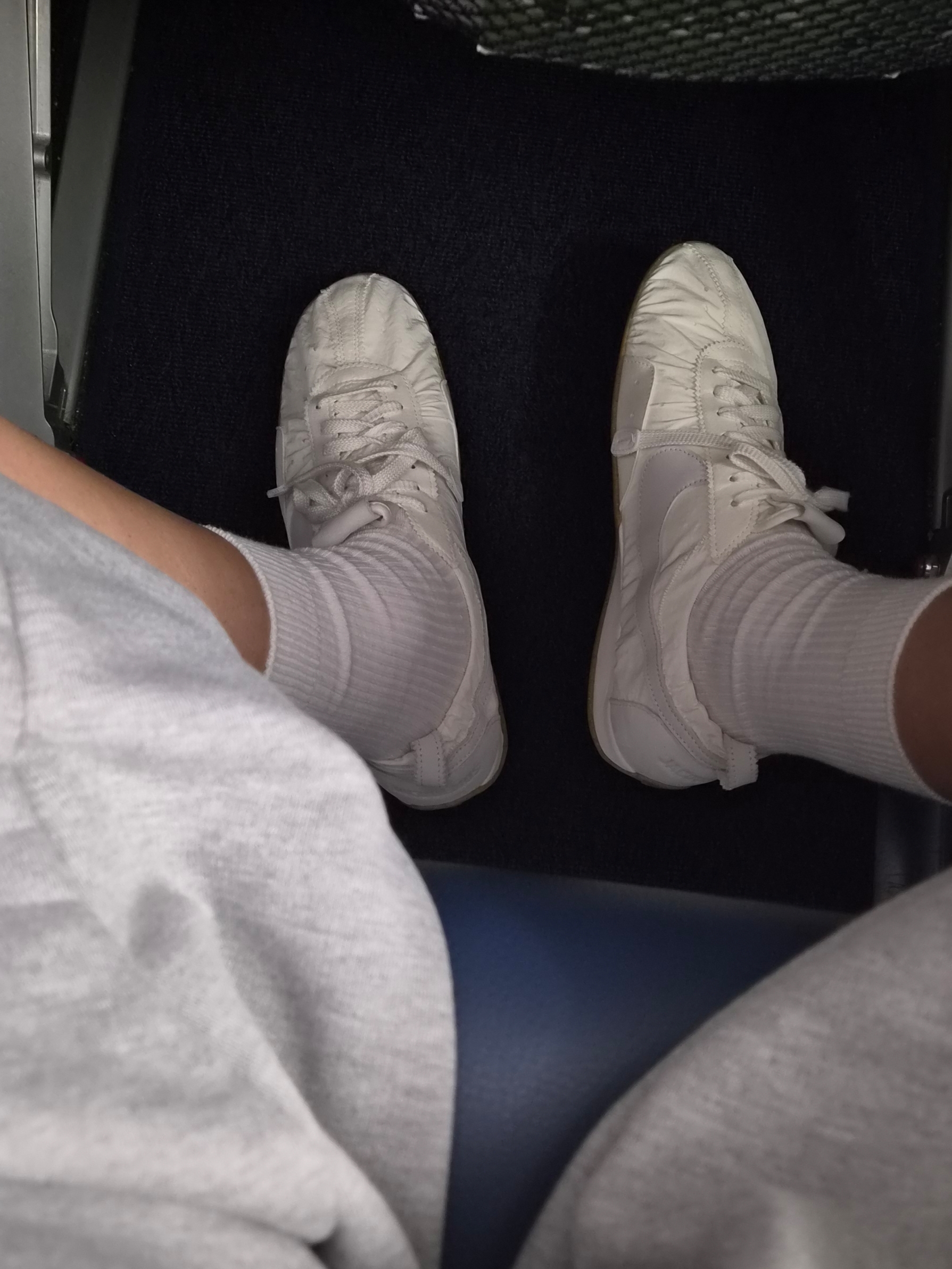 Nike x Jacquemus Moon Shoe SP Soft Pearl Sail 착용 스타일 - 1