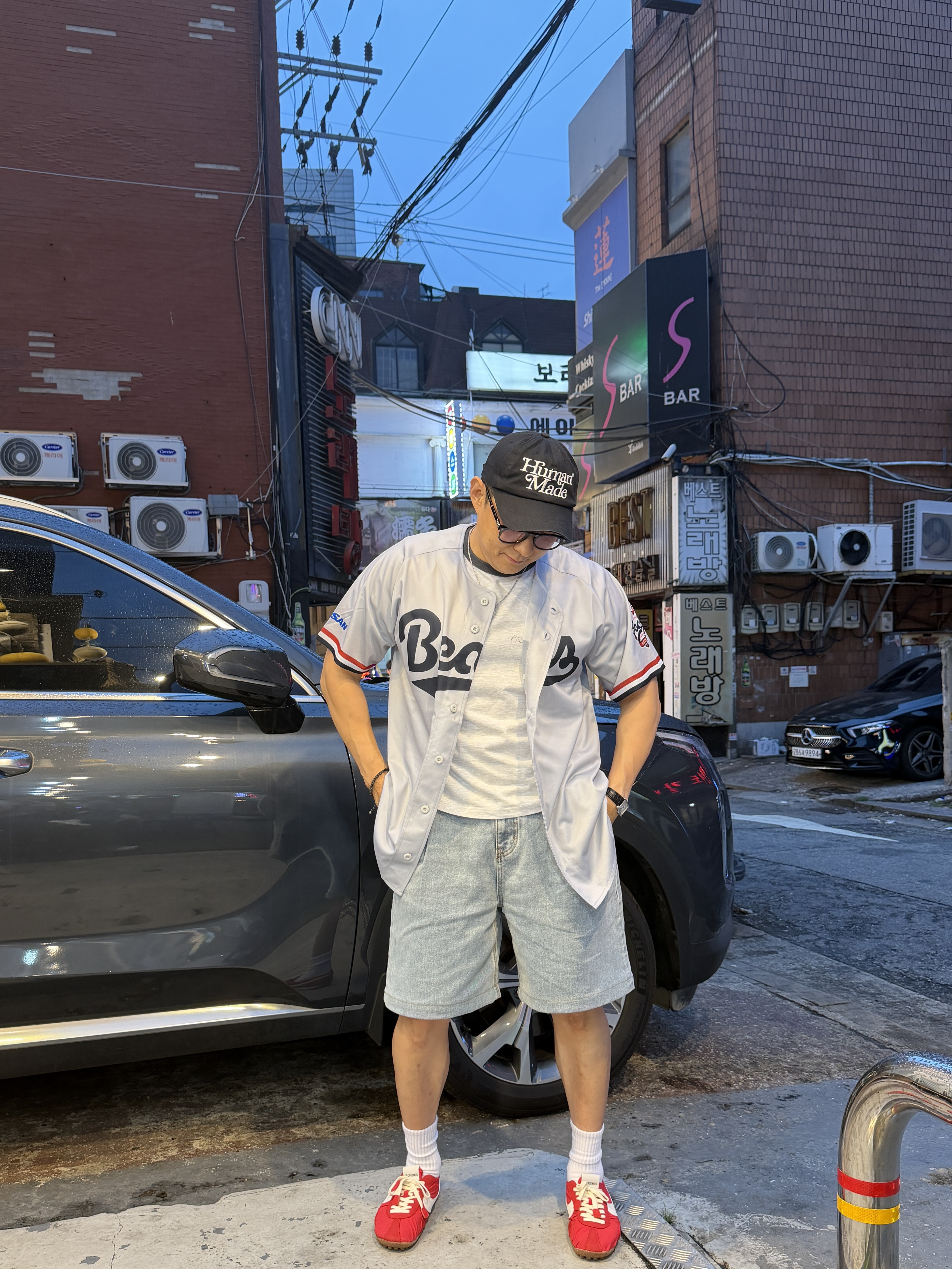 Nike x Jacquemus Moon Shoe SP University Red and Bicycle Yellow, Human Made x Verdy Girls Don't Cry GDC 6-Panel Cap #5 Navy - Otsumo Plaza Exclusive 착용 스타일 - 2