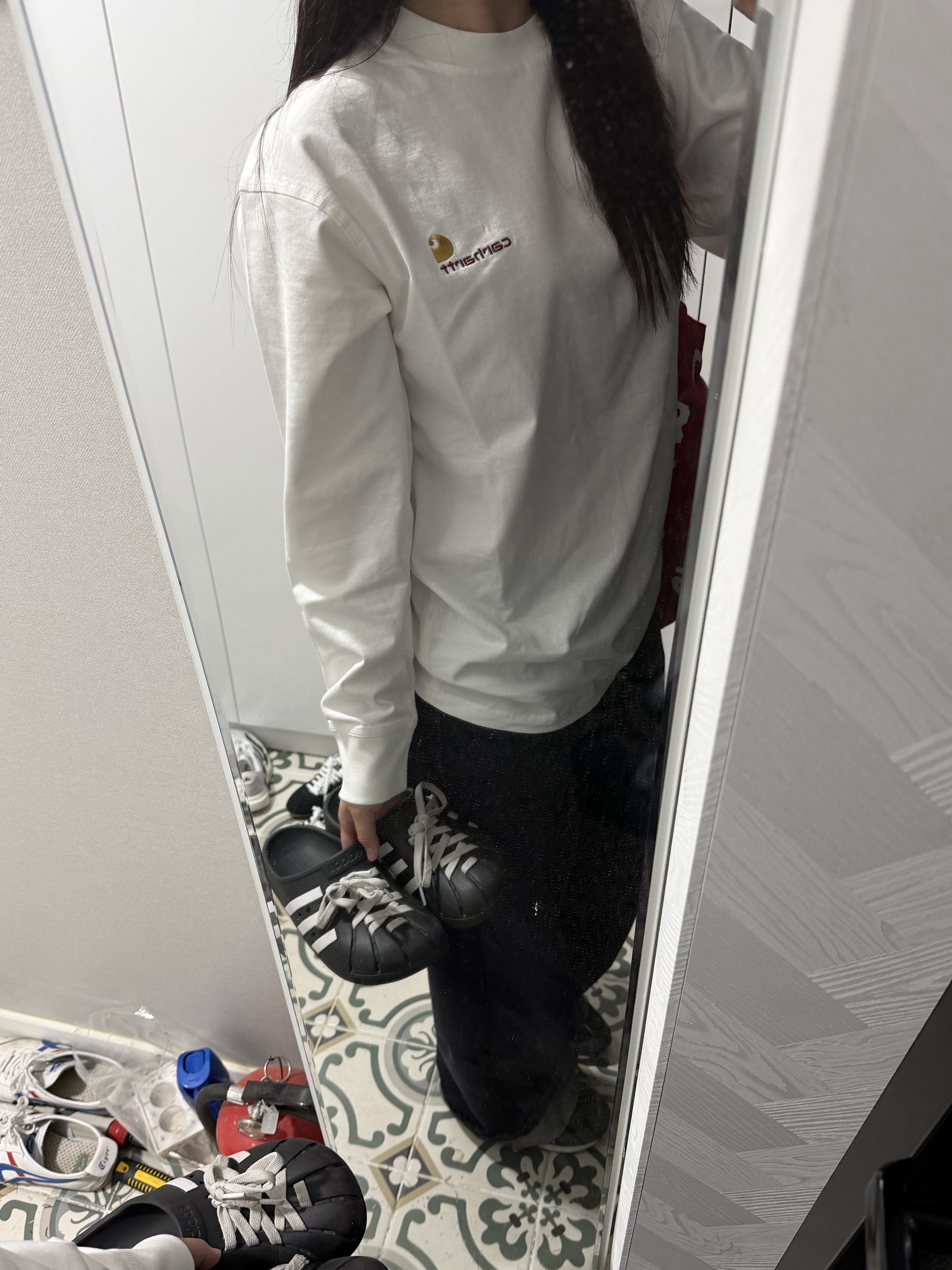 Carhartt WIP American Script Long Sleeve T-Shirt White 착용 스타일 - 1