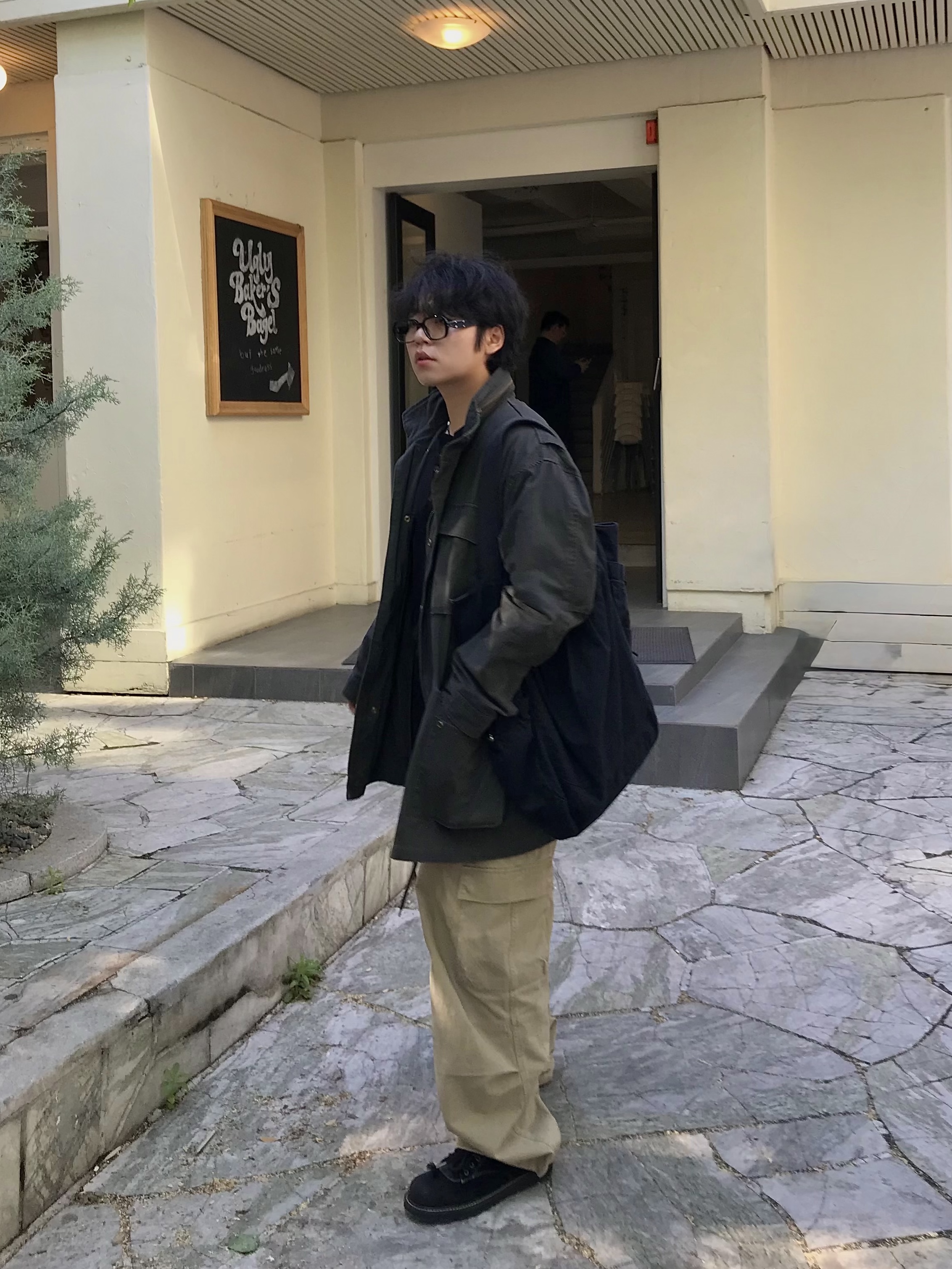 noun Washed Cargo Pants Beige 착용 스타일 - 3