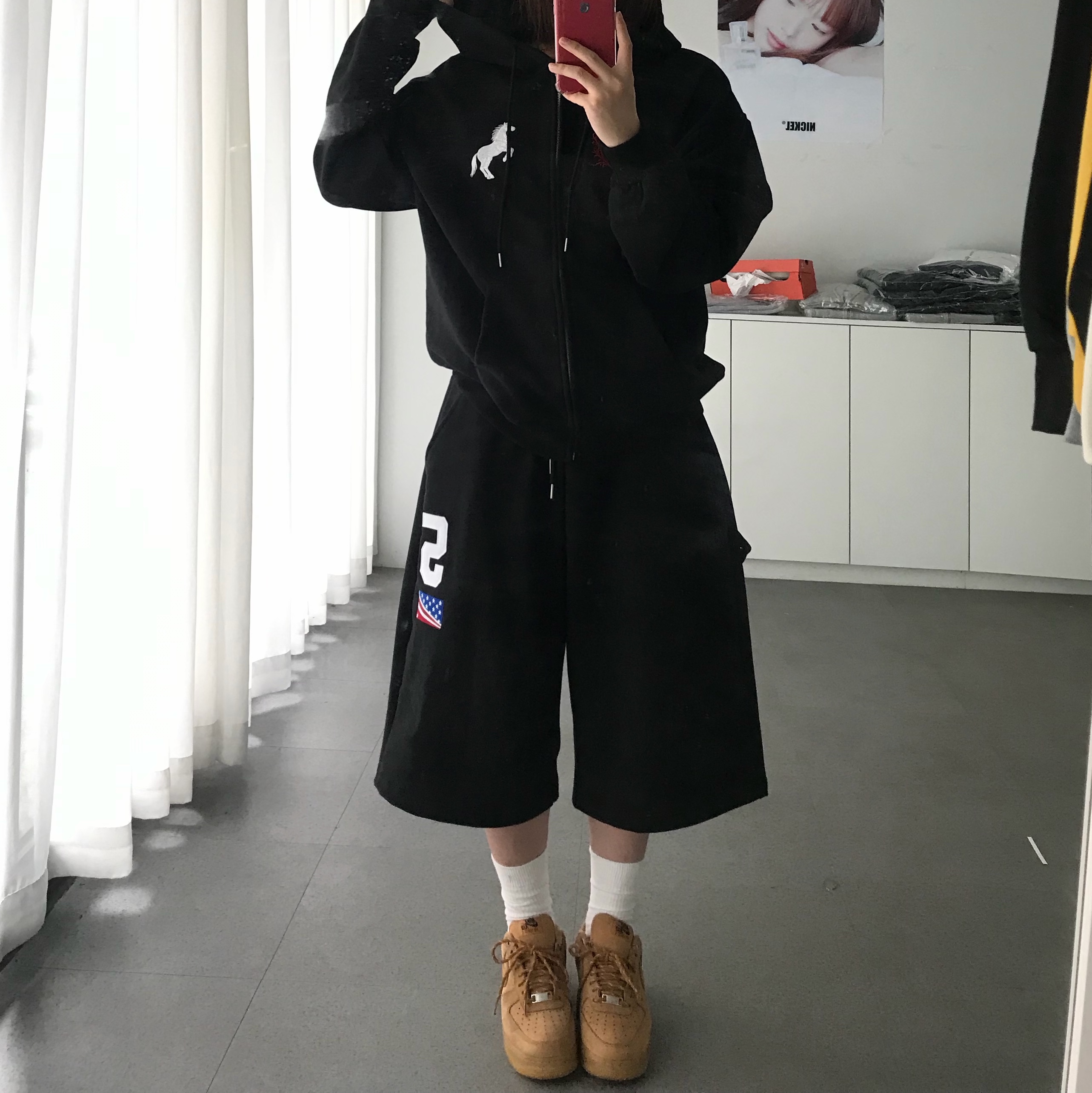 NICKEL DONKEY BERMUDA PANTS, NICKELHOUSE 26 DONKEY ZIP-UP Black 착용 스타일 - 1