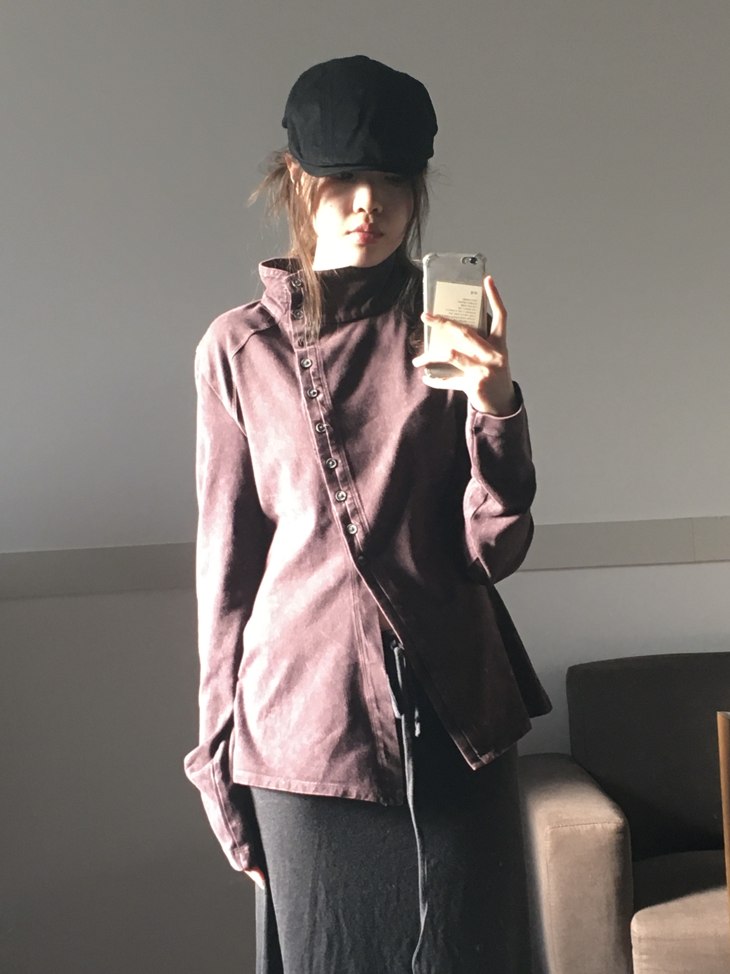 (W) Mischief Washed Jersey Shirt Purple Brown 착용 스타일 - 1