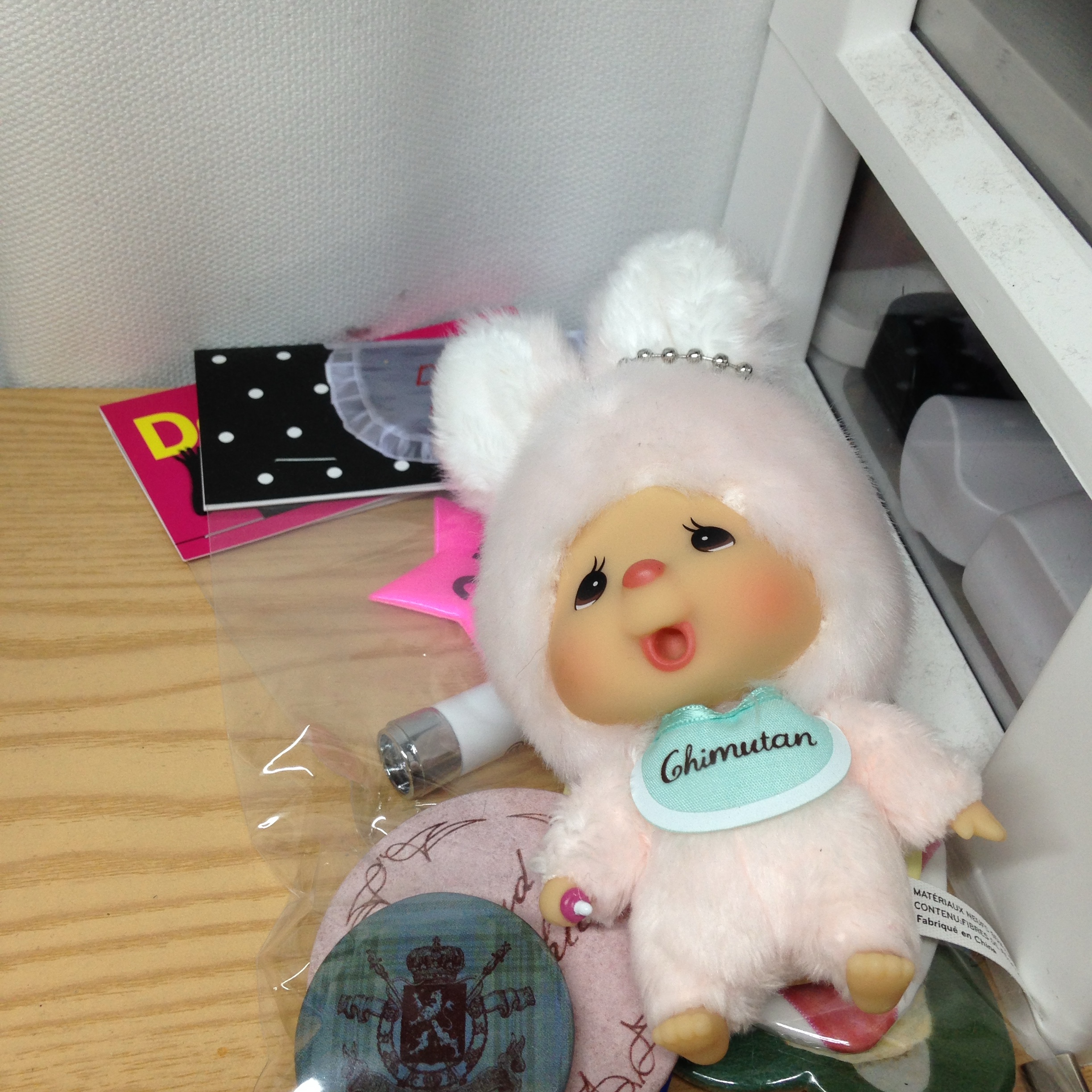 Monchhichi Chimutan Big Head SS Keychain Light Pink 착용 스타일