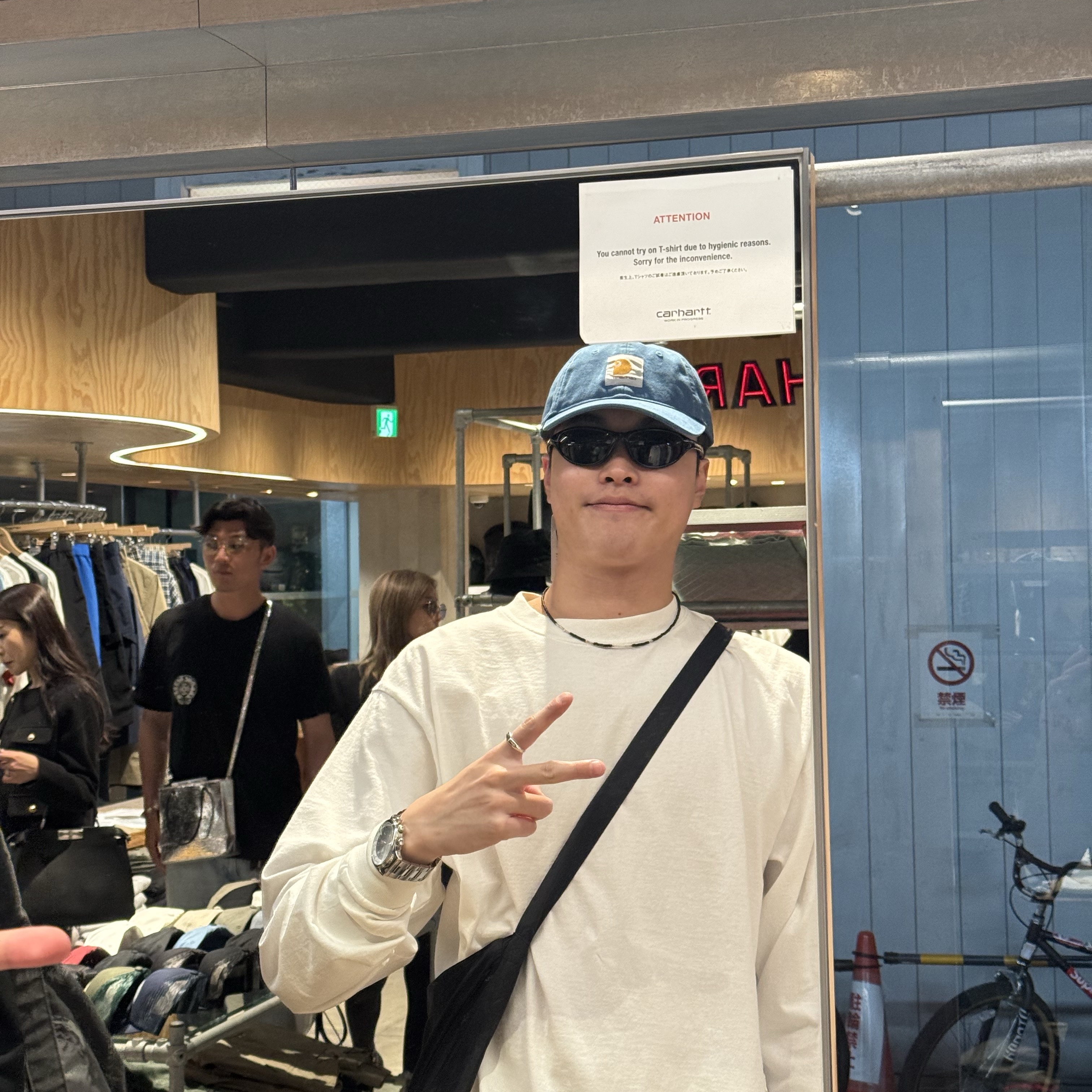 Montbell Trekking Glasses Black Grey, Carhartt Canvas Cap Skystone 착용 스타일