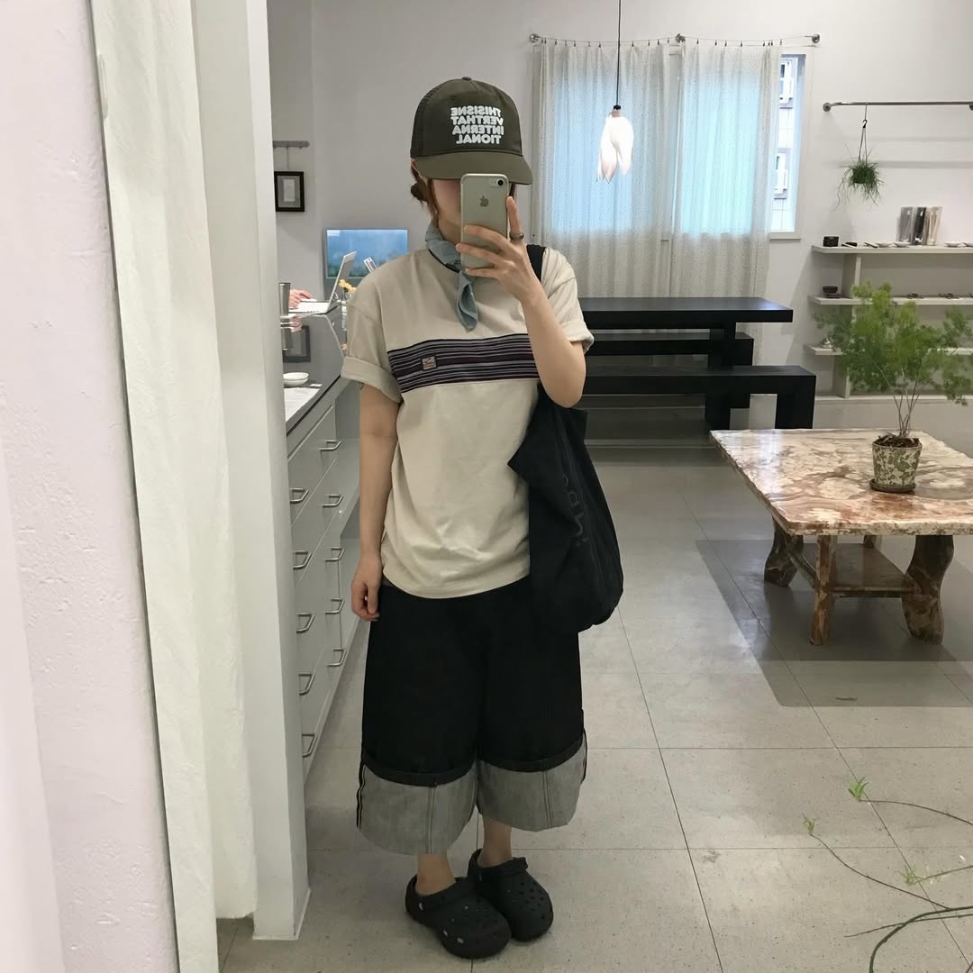 SPORT CHAMBER Spectrum T-shirt LIGHT BEIGE 착용 스타일 - 5
