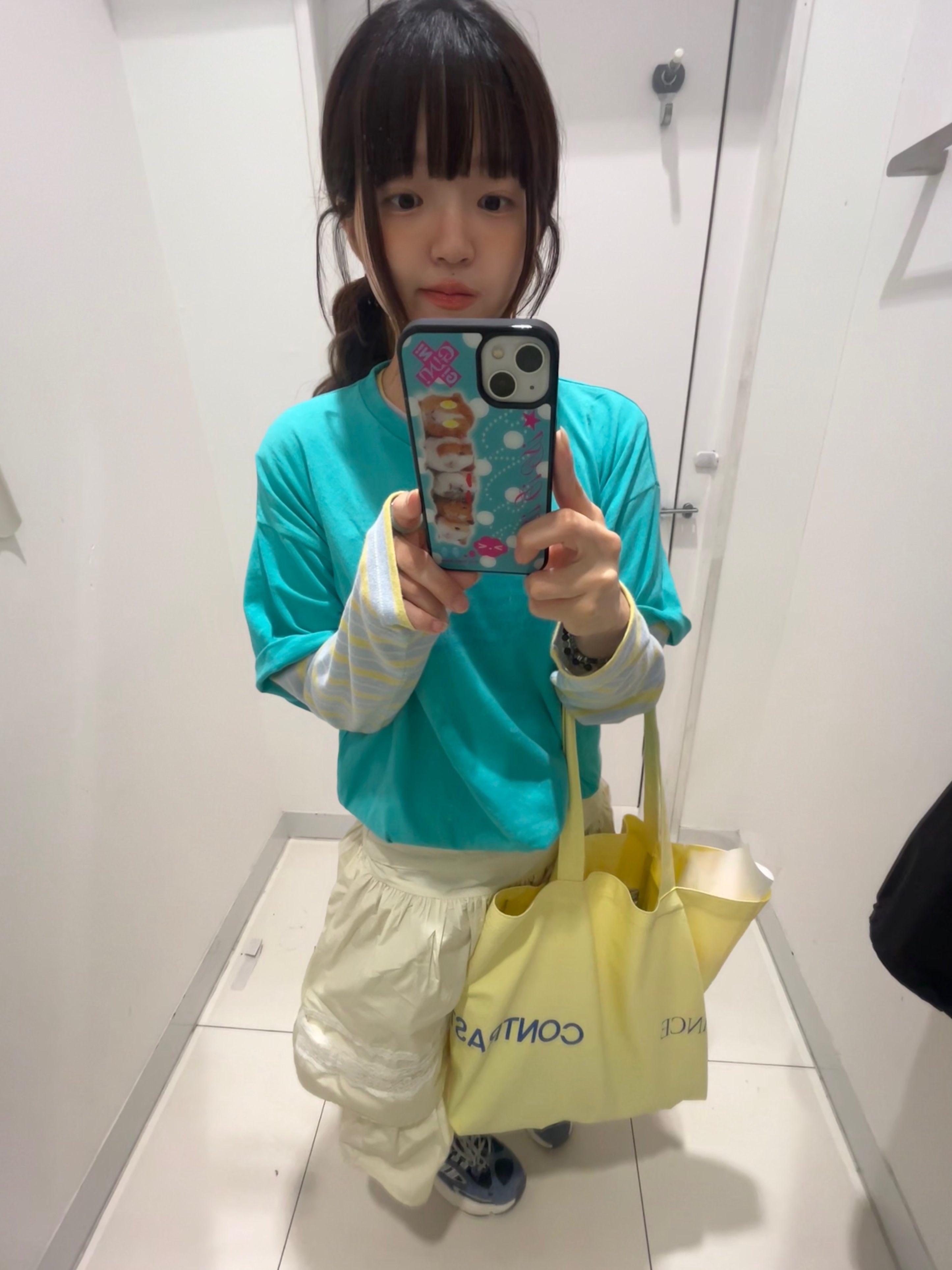 noun Easeful Tote Bag Lemon 착용 스타일 - 7