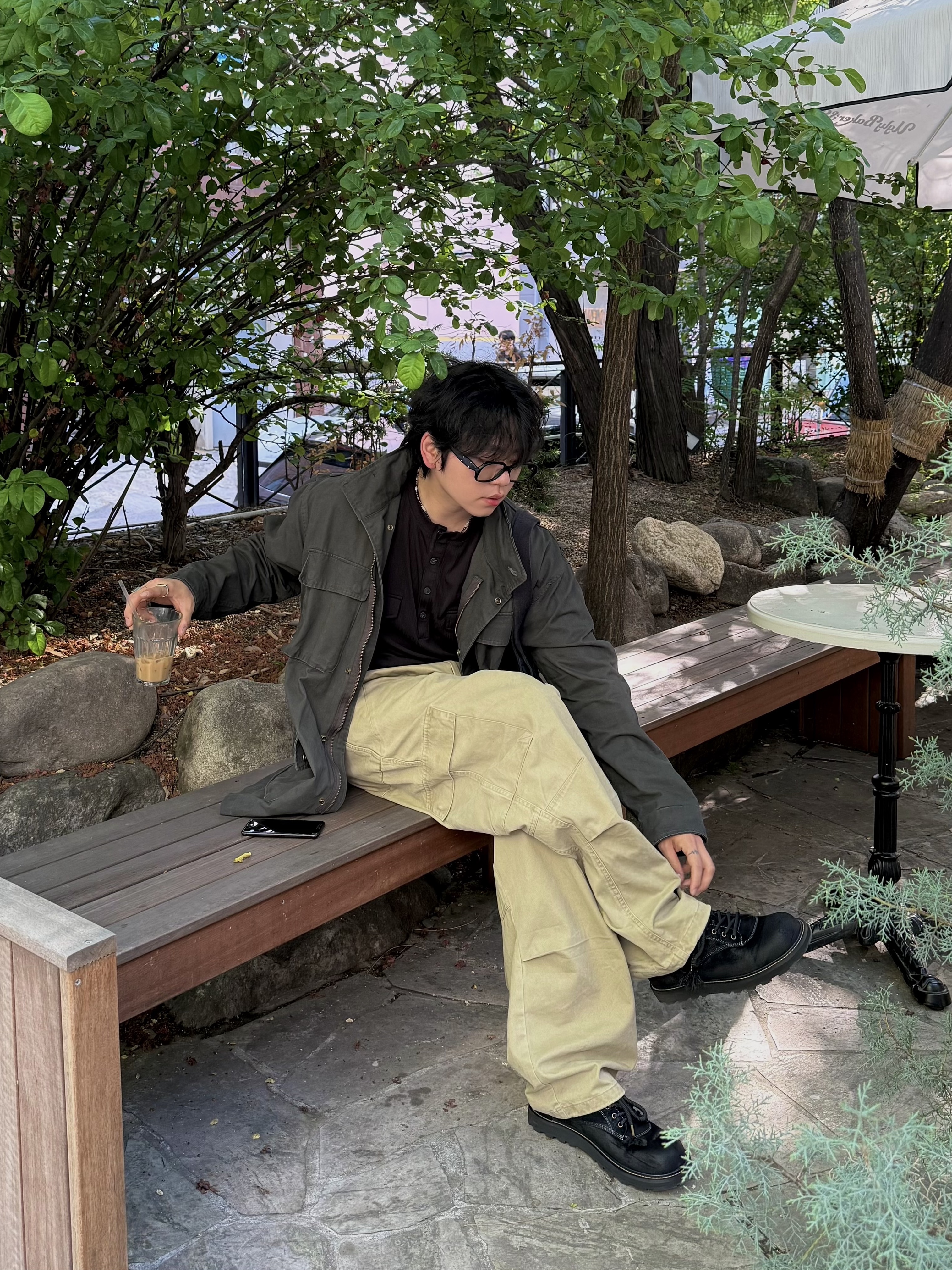 noun Washed Cargo Pants Beige 착용 스타일 - 4