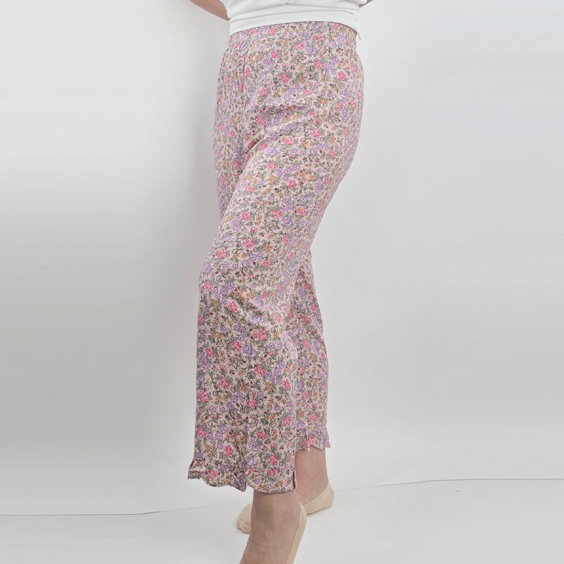 [3% 적립] 에이원 코지핏 8부 레이온 플로라 프릴 파자마 팬츠 잔꽃핑크([3% 적립] (W) AONE Cozy Fit Rayon Floral Frill Pajamas PINK) - 2