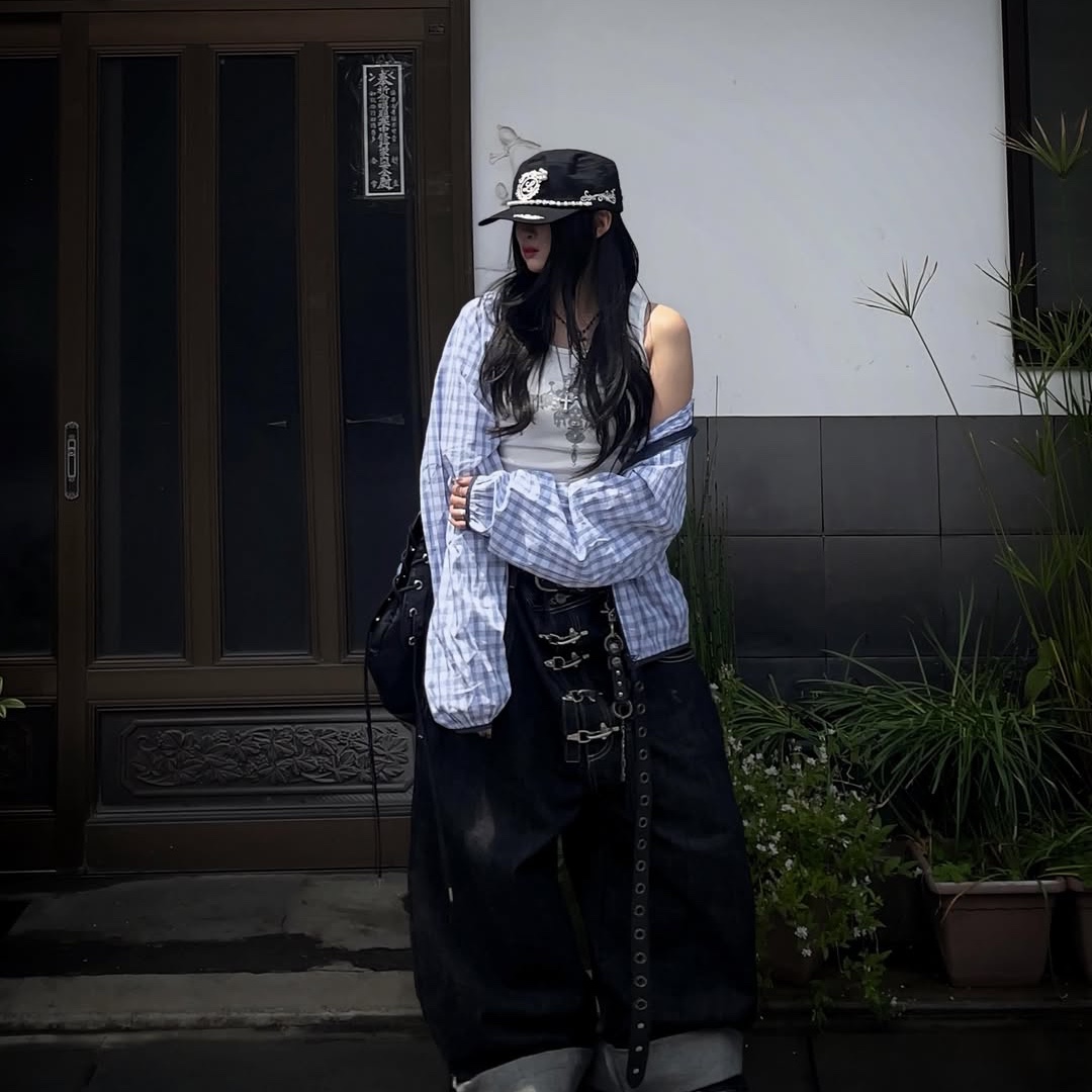 SPORT CHAMBER SC Square Check Windbreaker WHITE 착용 스타일 - 2