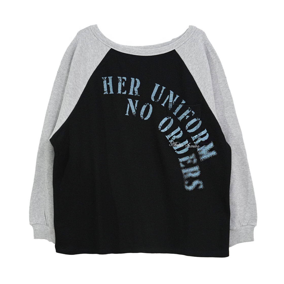 솜속 밀리 아트웍 레글런 탑 블랙(SOMSOC Milli Artwork Raglan Top Black)