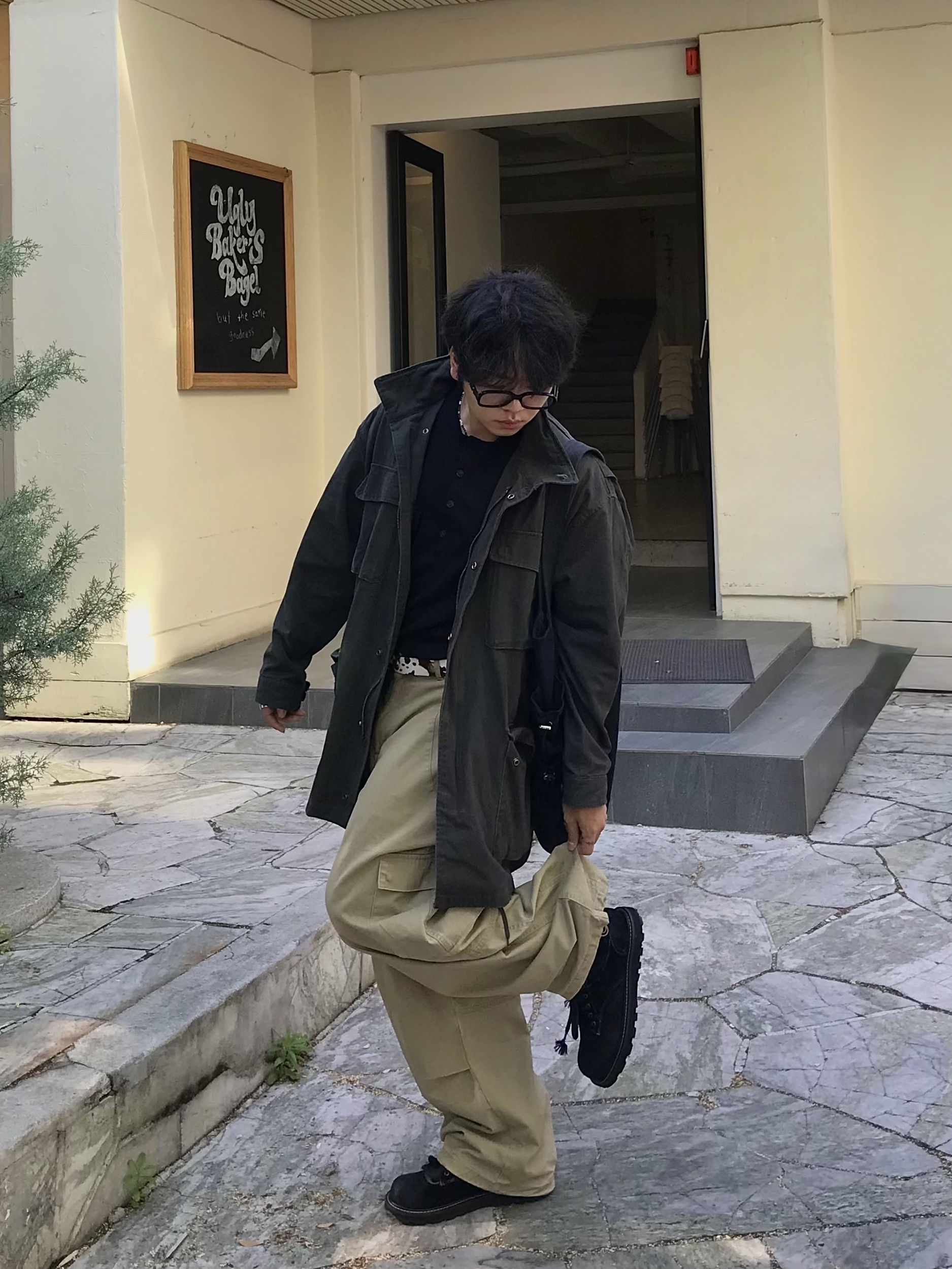 noun Washed Cargo Pants Beige 착용 스타일 - 2