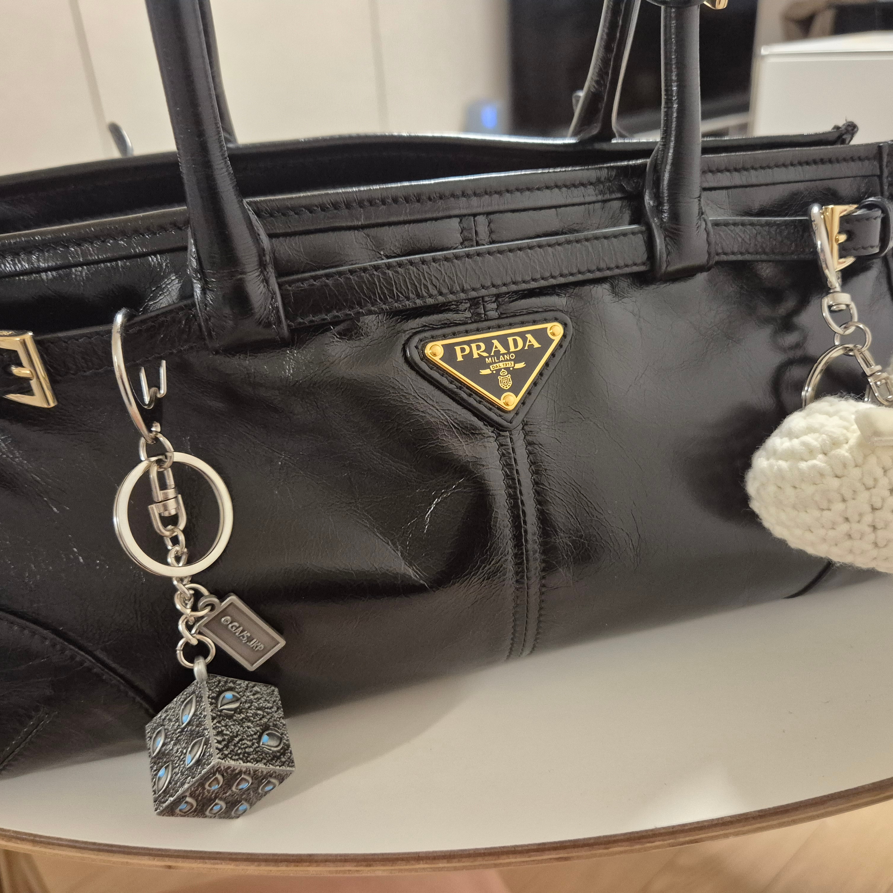 Jujutsu Kaisen Prison Realm Keyring 착용 스타일