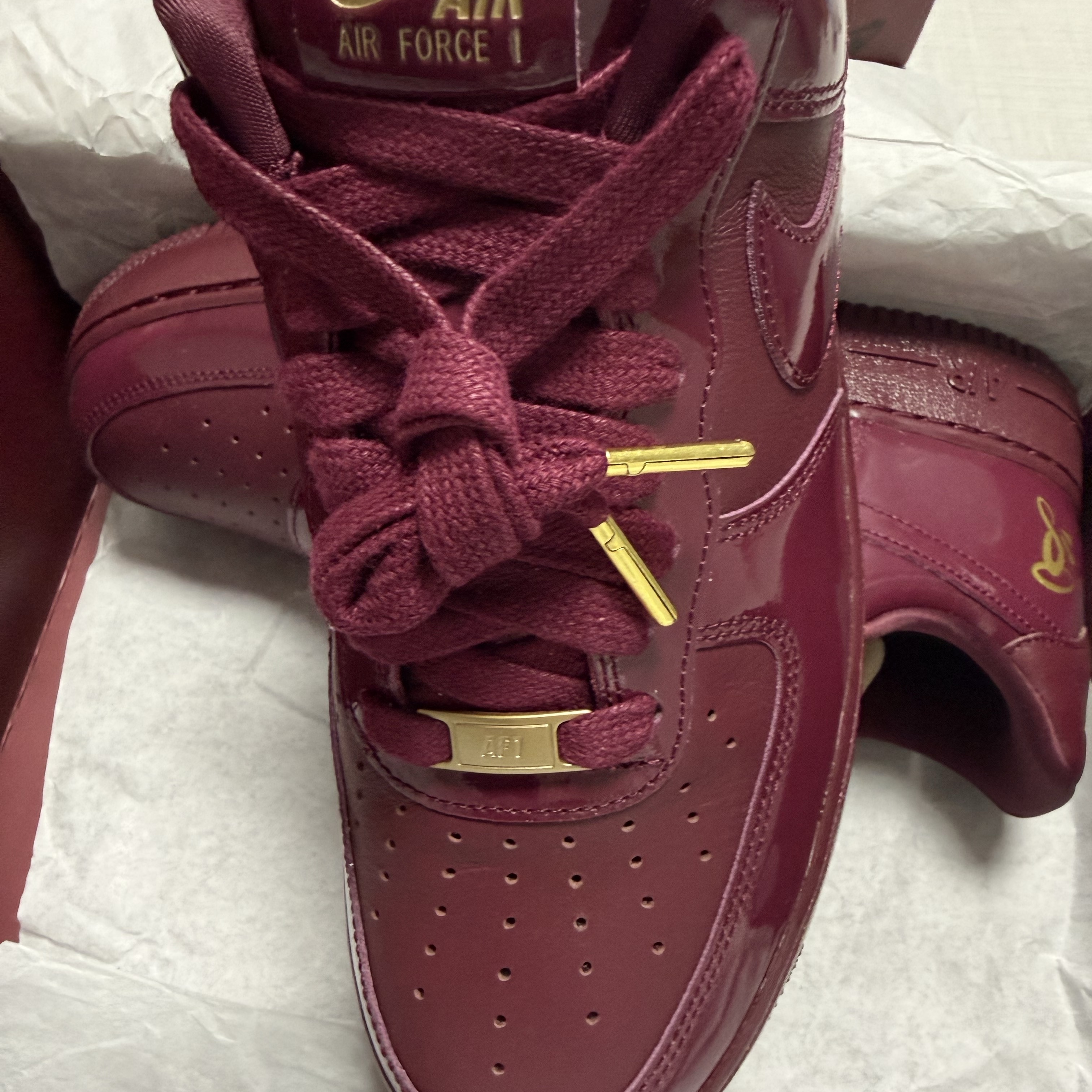 Nike x Syna Air Force 1 '07 Dark Beetroot and Red Oxide 착용 스타일 - 1