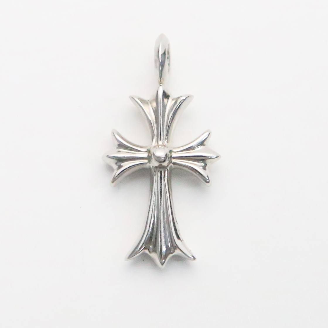 한스룸 크롬하츠 18K 화이트골드 타이니팻 크로스참 파베 다이아(Hansroom Chrome Hearts 18KWG Tiny Fat Cross Charm Pave Dia) - 4