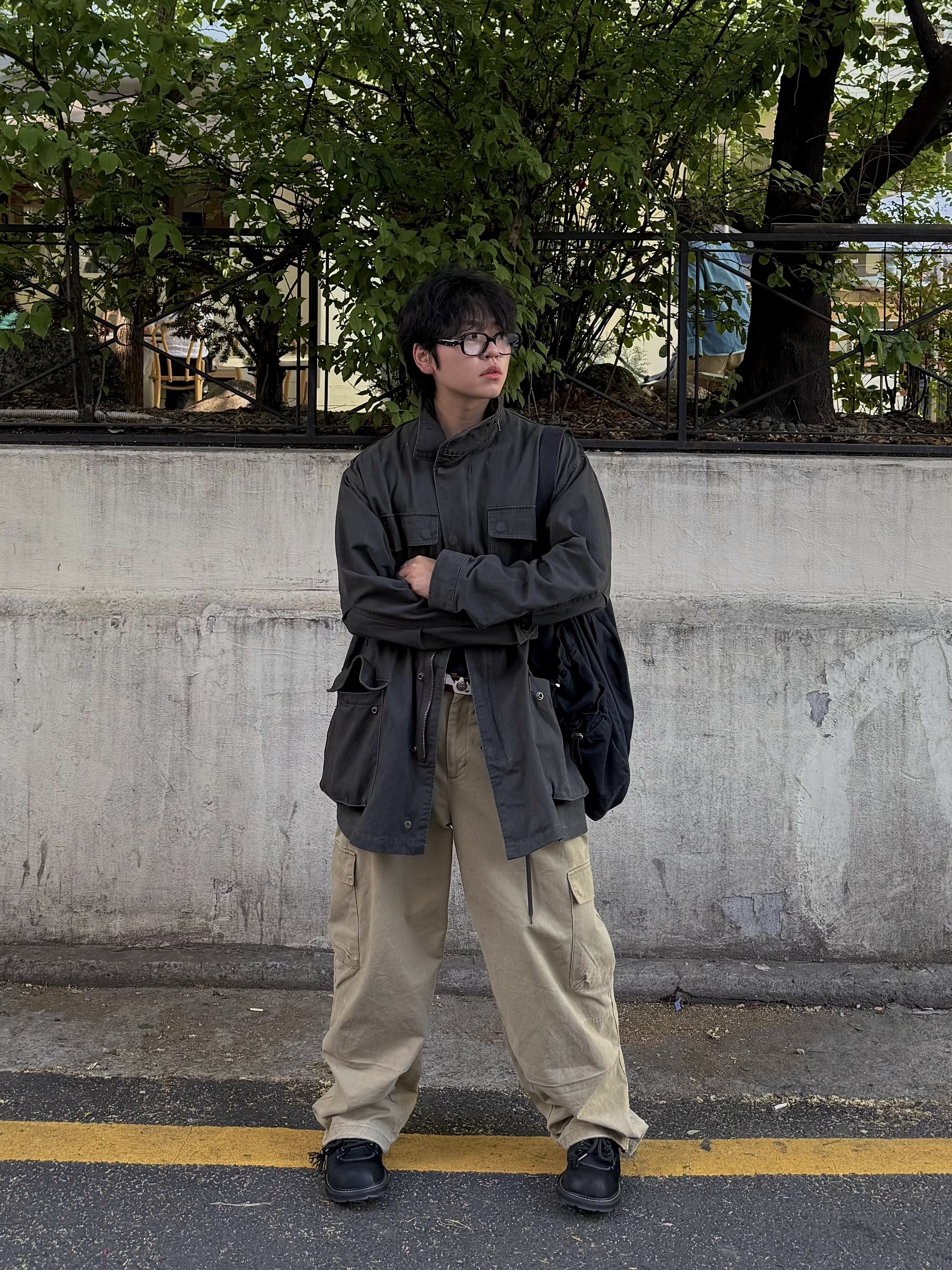 noun Washed Cargo Pants Beige 착용 스타일 - 1