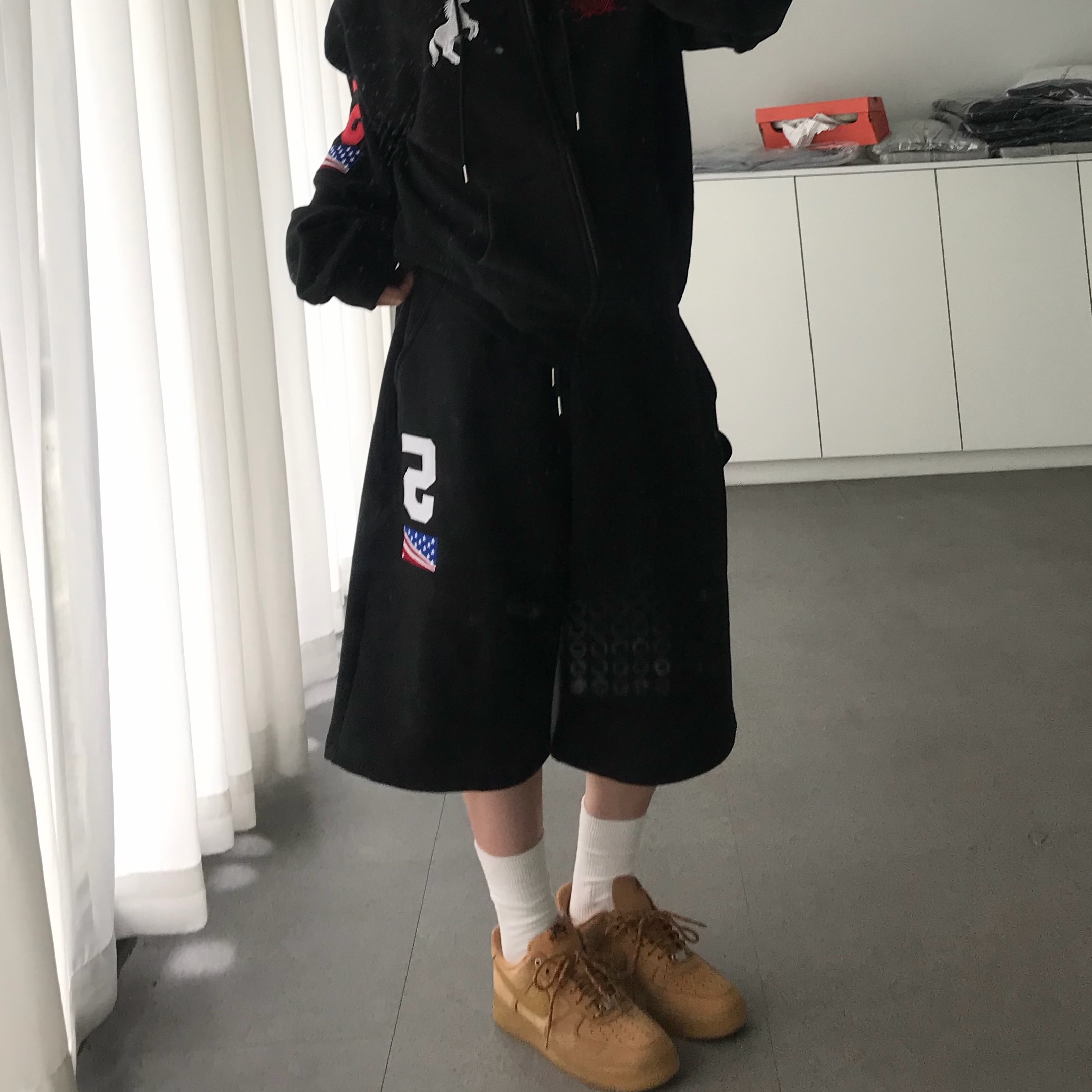 NICKEL DONKEY BERMUDA PANTS, NICKELHOUSE 26 DONKEY ZIP-UP Black 착용 스타일 - 3