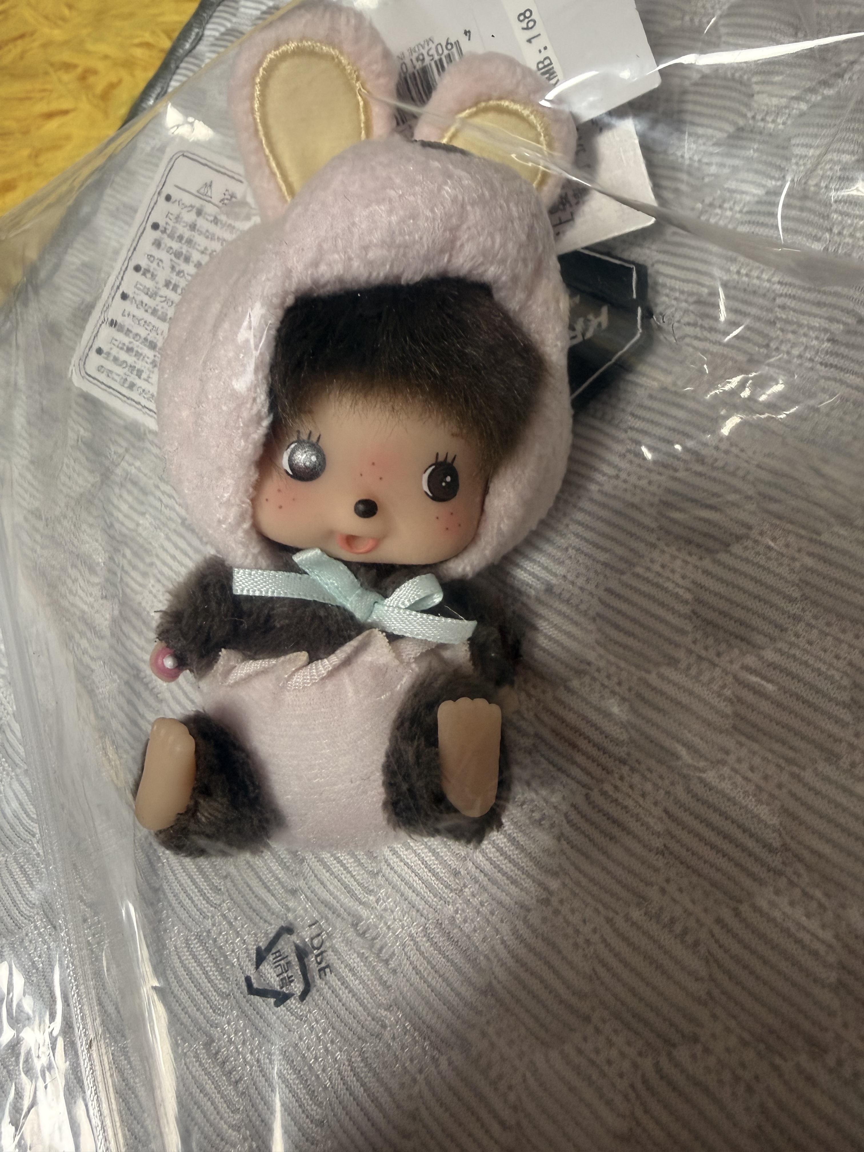 Monchhichi Animal Bebichhichi SS Rabbit Key Chain Pink 착용 스타일