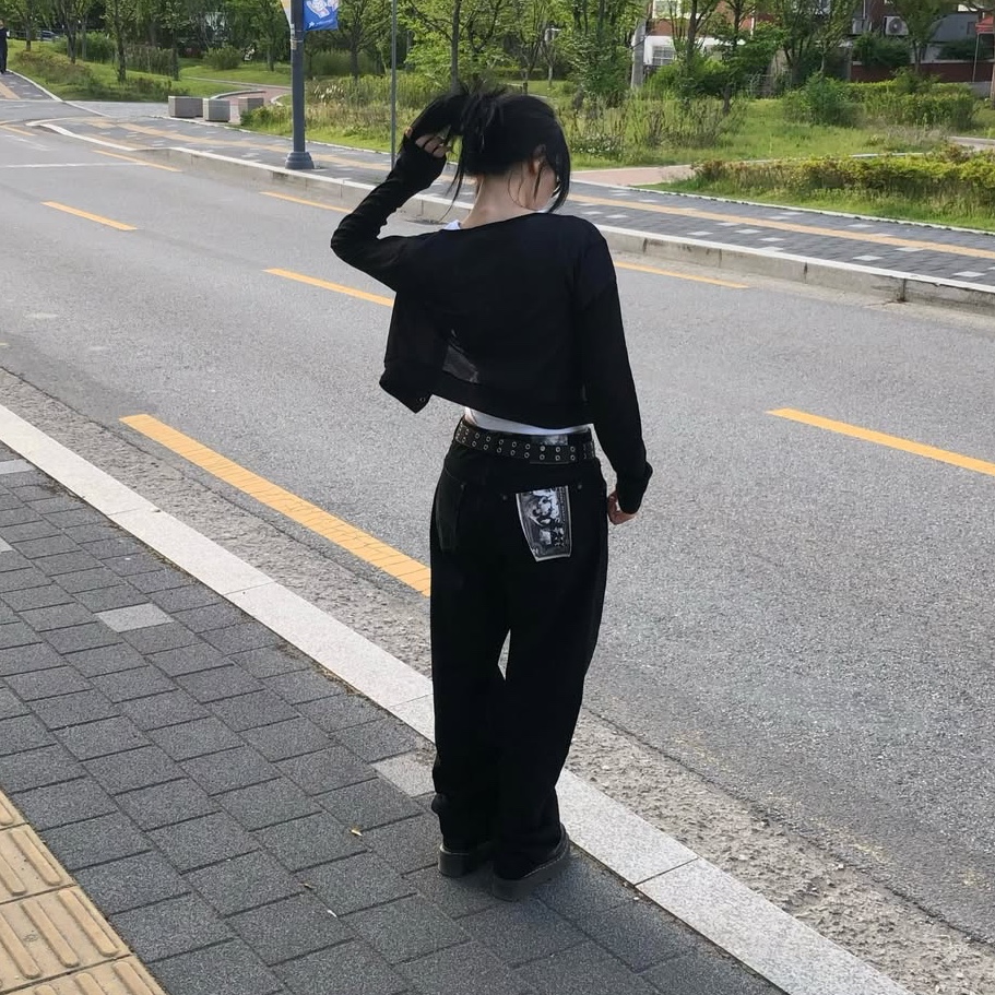ersco Straight Jeans Black 착용 스타일 - 2