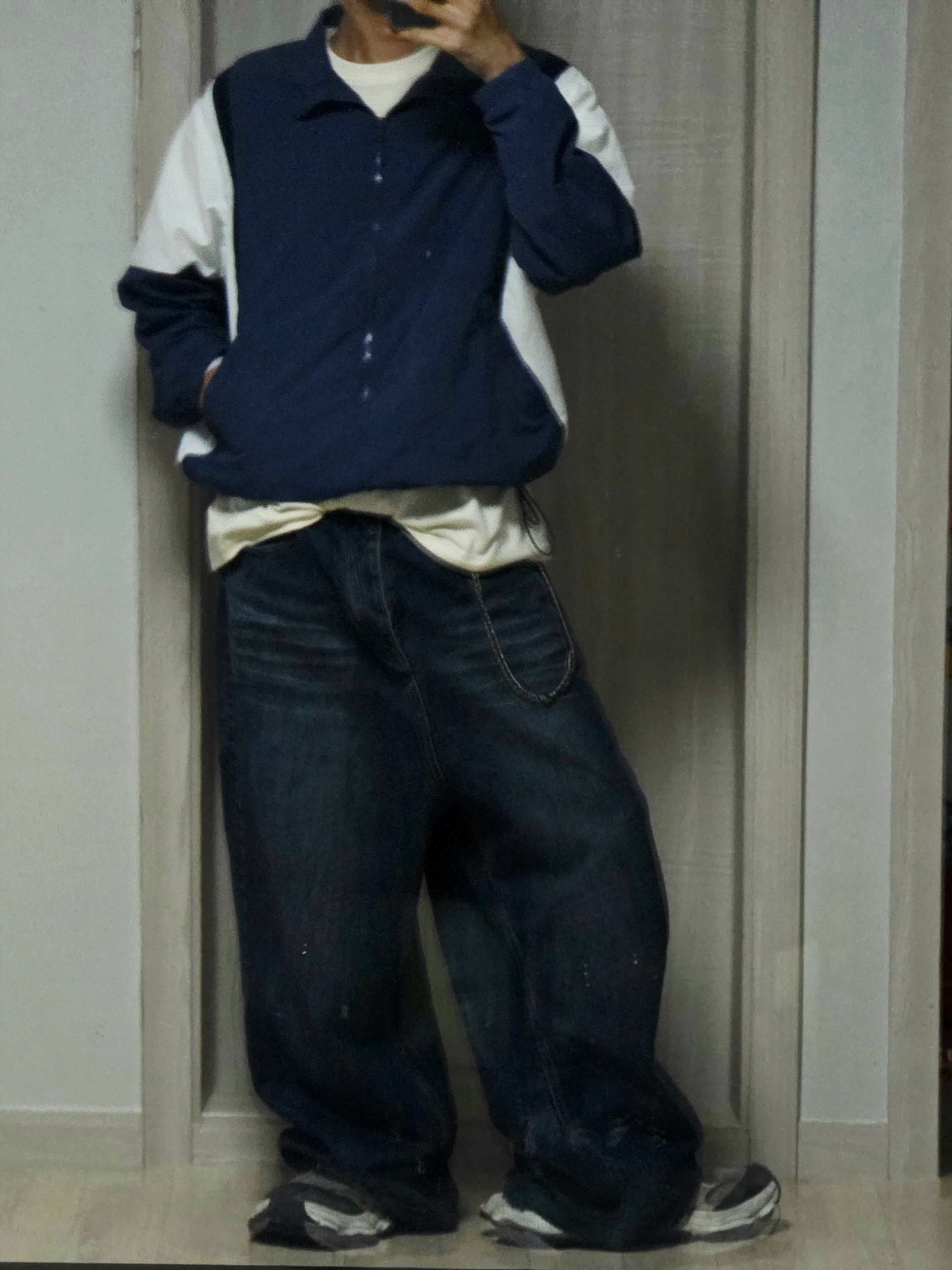 Balenciaga Baggy Pants Deep Blue, Balenciaga Cargo Sneakers White Grey 착용 스타일 - 4
