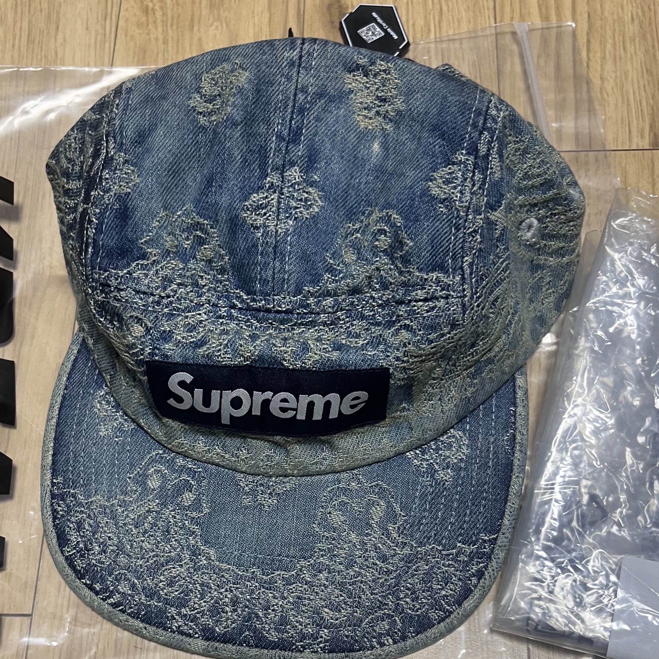 Supreme Bandana Jacquard Denim Camp Cap Blue - 25SS 착용 스타일 - 1