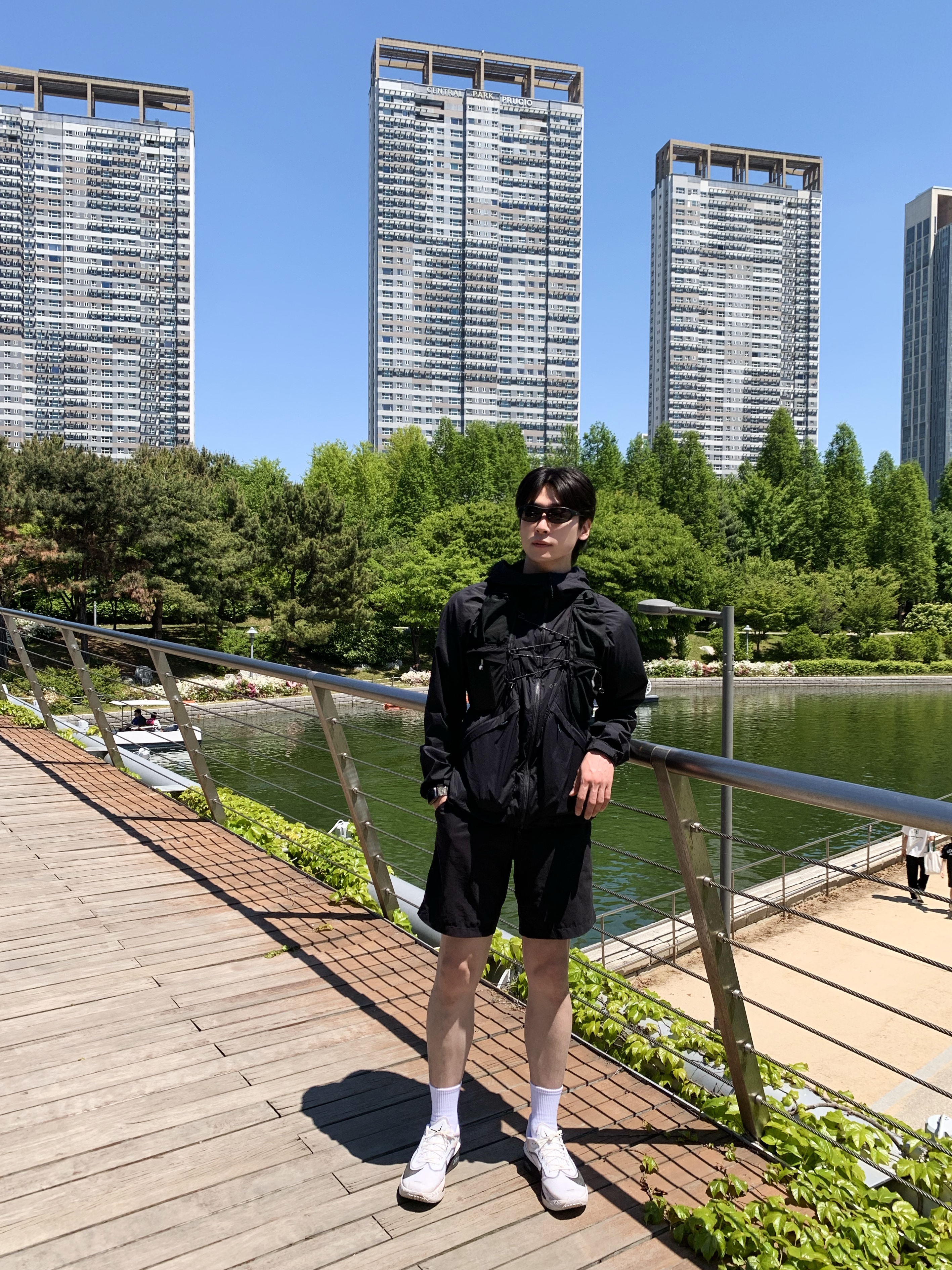 Nike Zoom Fly 6 White Smoke Grey, Zara Hightech Sports Vest Black 착용 스타일 - 3
