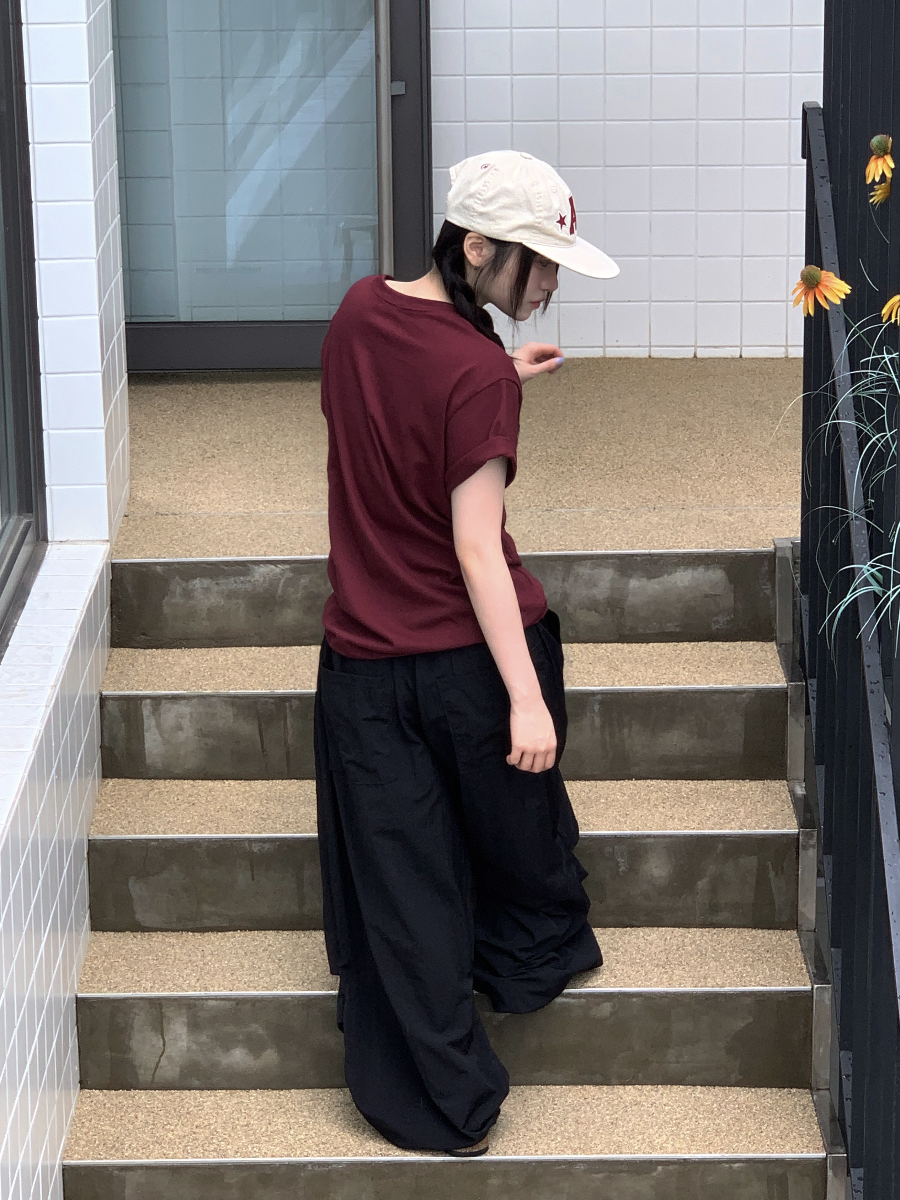 AEAE Washed Capital Logo Cap Ecru 착용 스타일 - 6