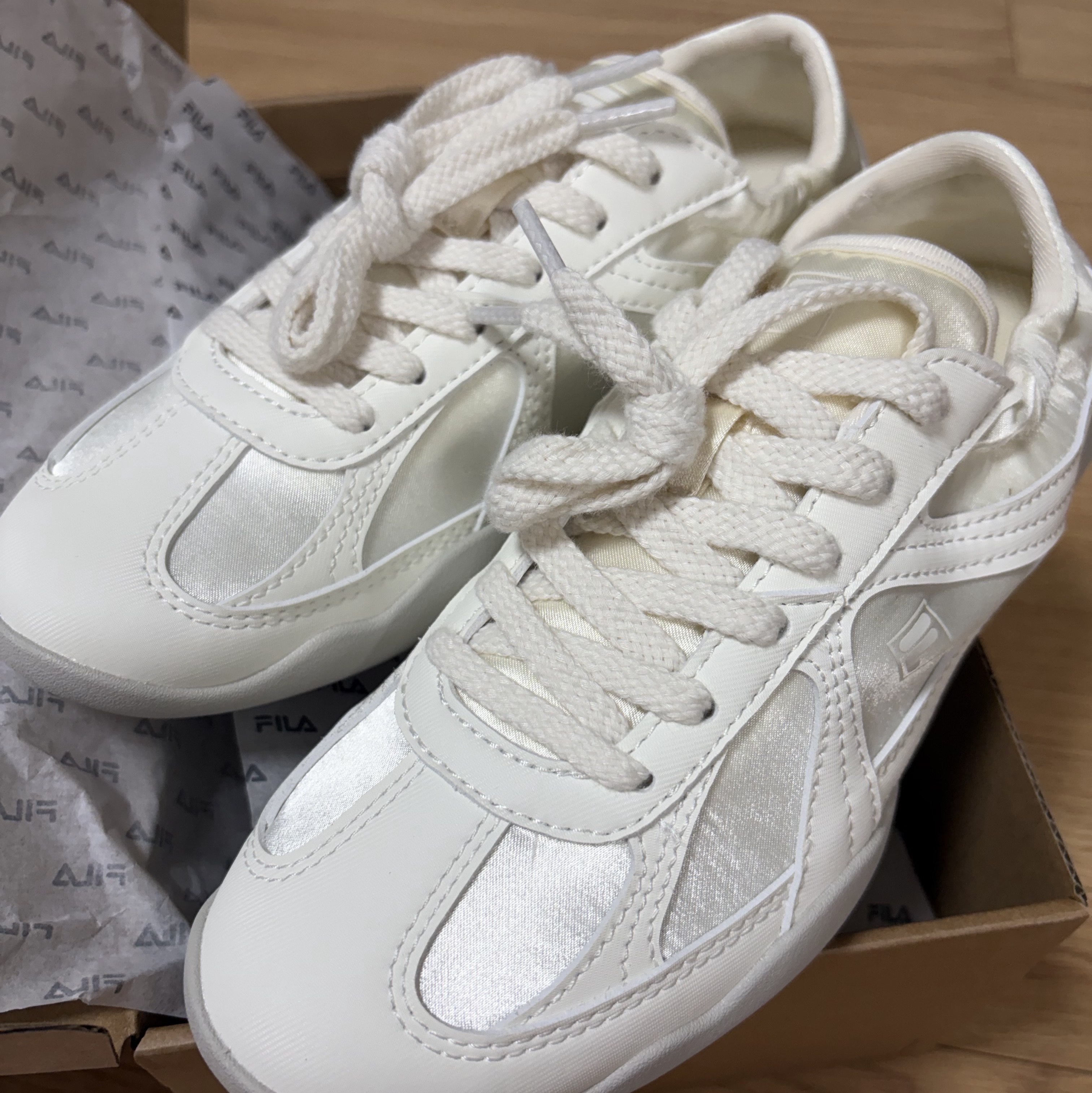 Fila Glio Cream 착용 스타일 - 4