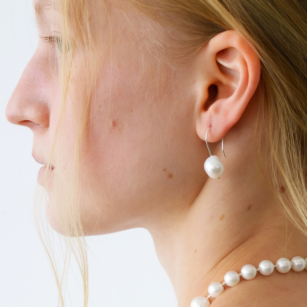 러브미몬스터 천연 원석 후크 귀걸이 화이트(lovememonster Natural Gem Hook Earrings WHITE) - 3