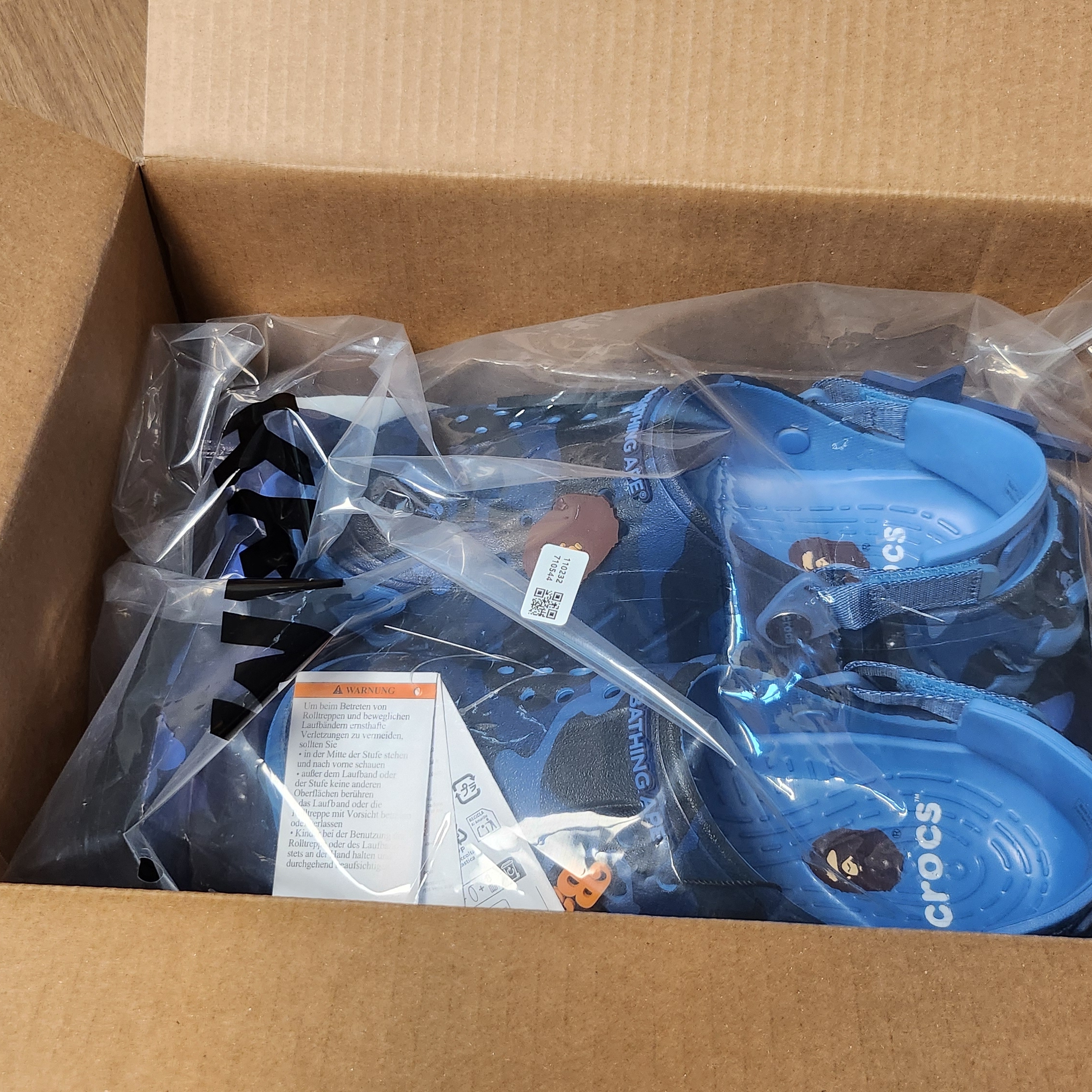 Crocs x BAPE Echo RO Clog Navy 착용 스타일 - 9