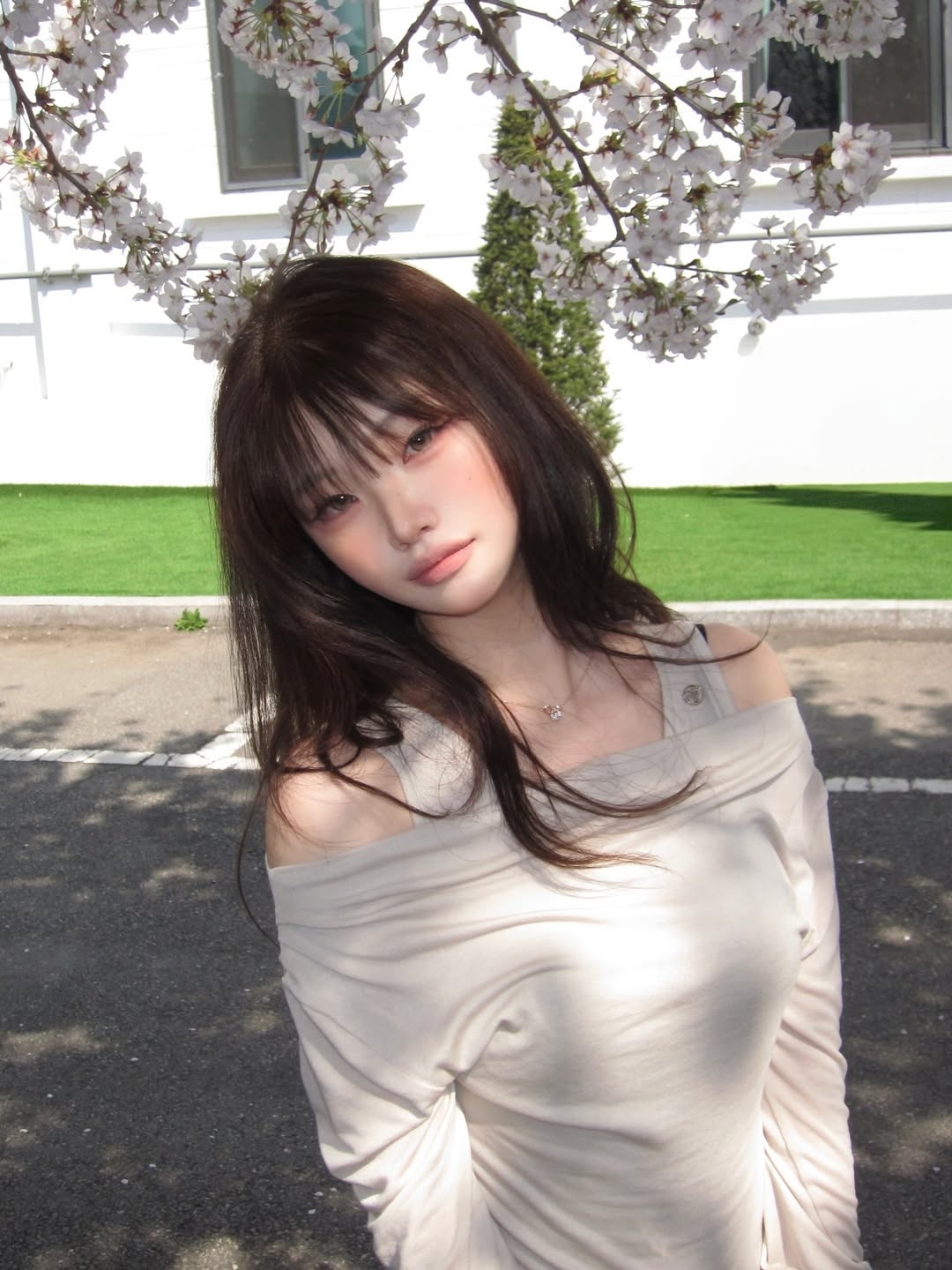 Rosefrantz Layered Shirring Long Sleeve [Beige] 착용 스타일 - 1