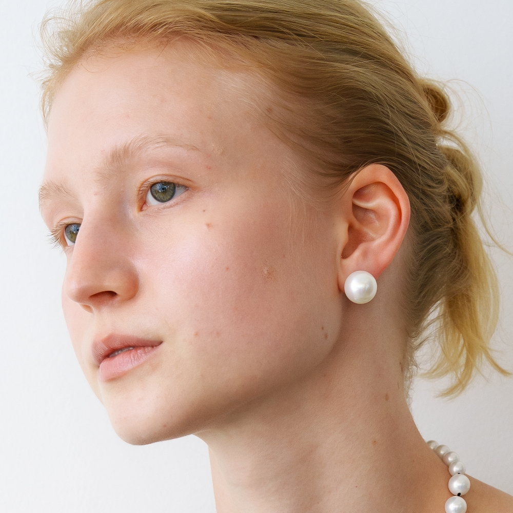 러브미몬스터 볼드 무드 원석 귀걸이_3사이즈 화이트(lovememonster Bold Mood Gem Earrings_3SIZE WHITE) - 4