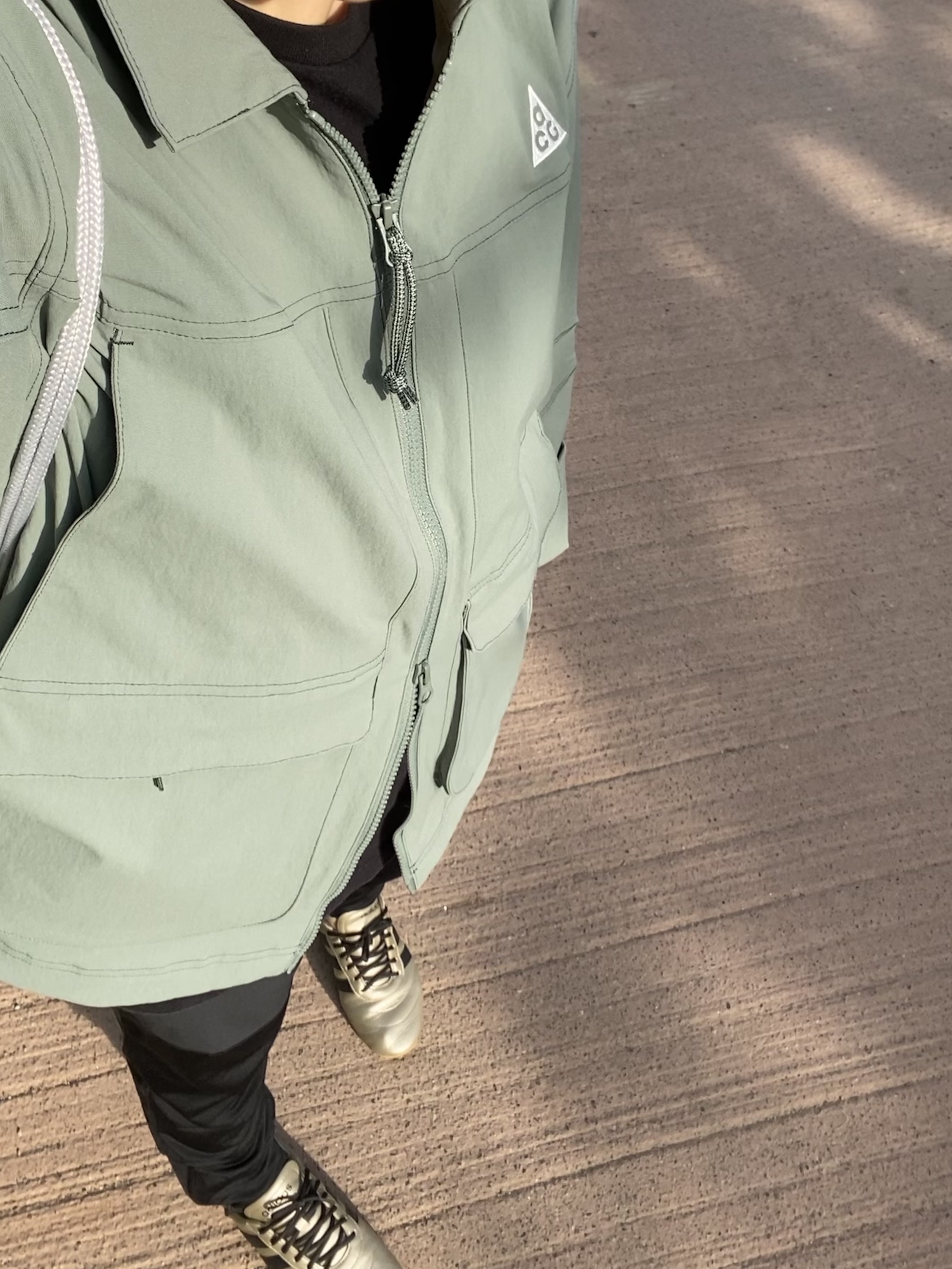 Nike ACG Smith Summit UV Jacket Clay Green Seaweed - Asia 착용 스타일 - 2