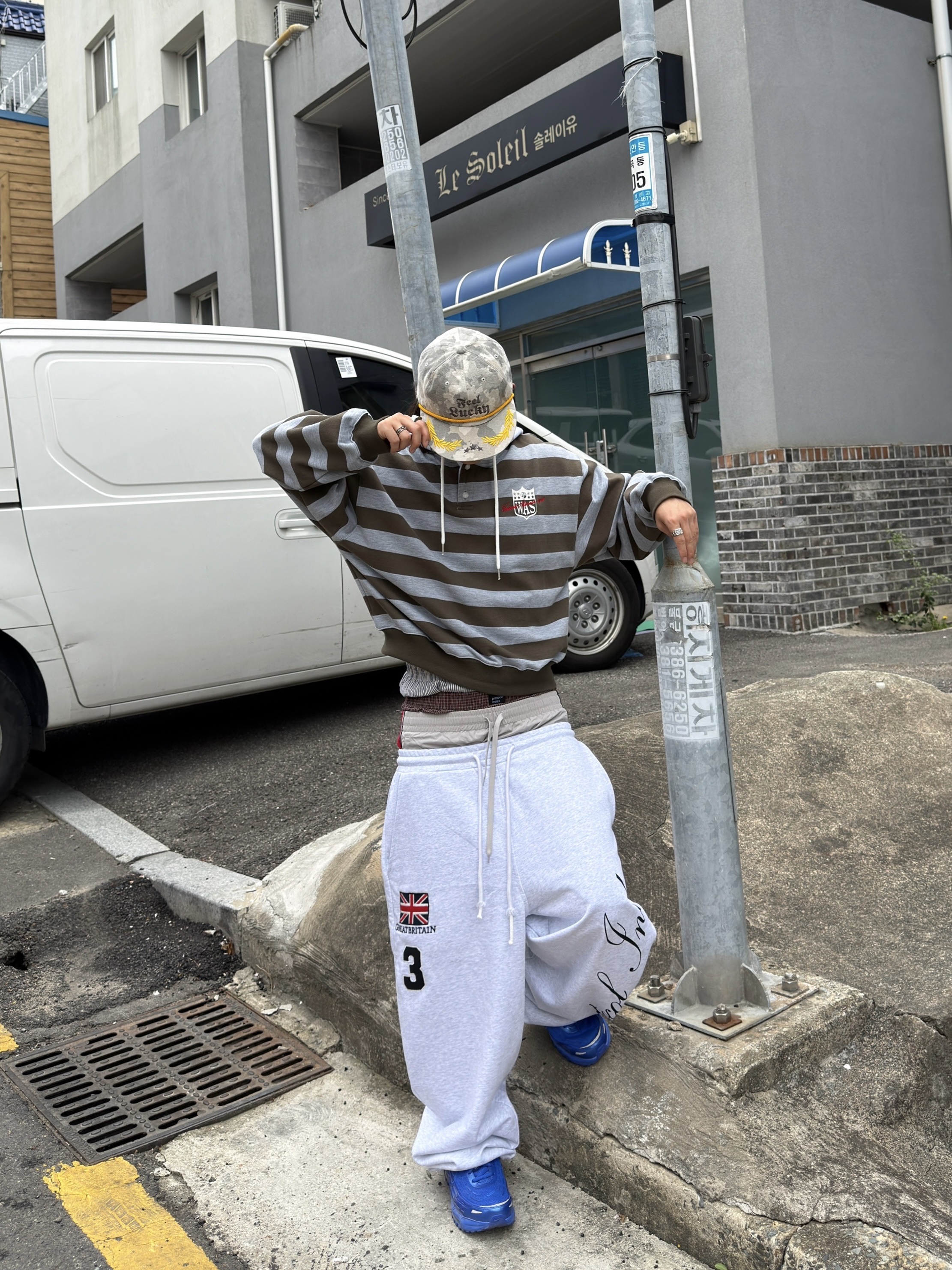 Protocol Index 3 Layered Sweatpants Oatmeal Melange 착용 스타일 - 1